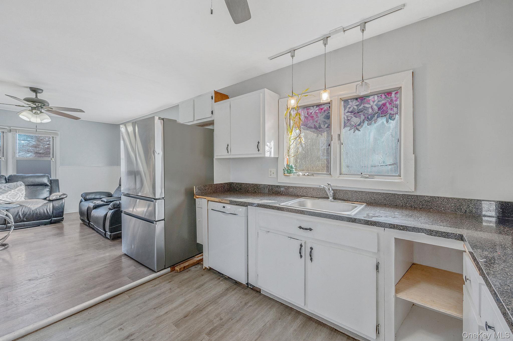 Single Family Beech  Suffolk County, NY 11738, MLS-974797-11