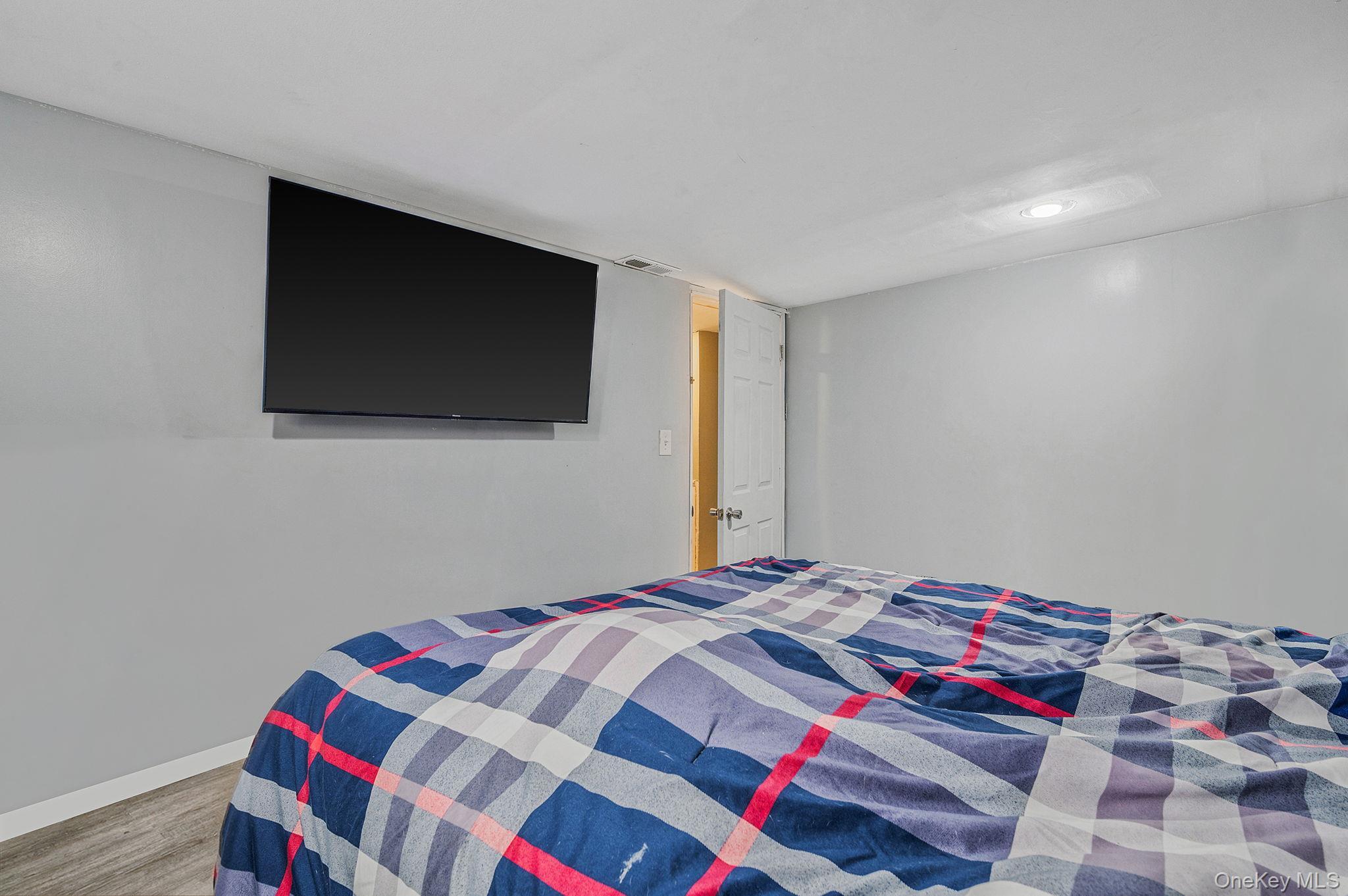 Single Family Beech  Suffolk County, NY 11738, MLS-974797-23