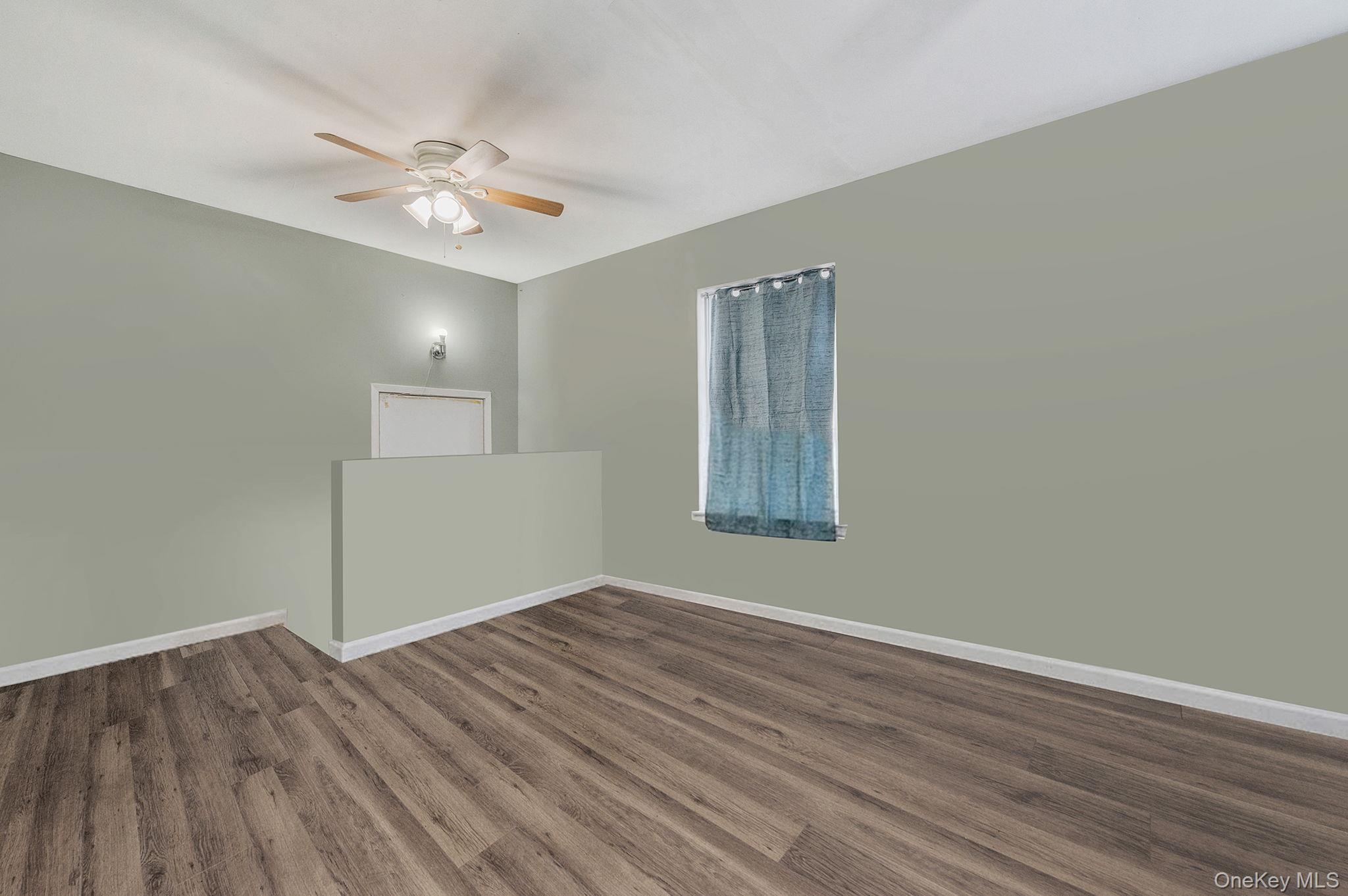 Single Family Beech  Suffolk County, NY 11738, MLS-974797-31