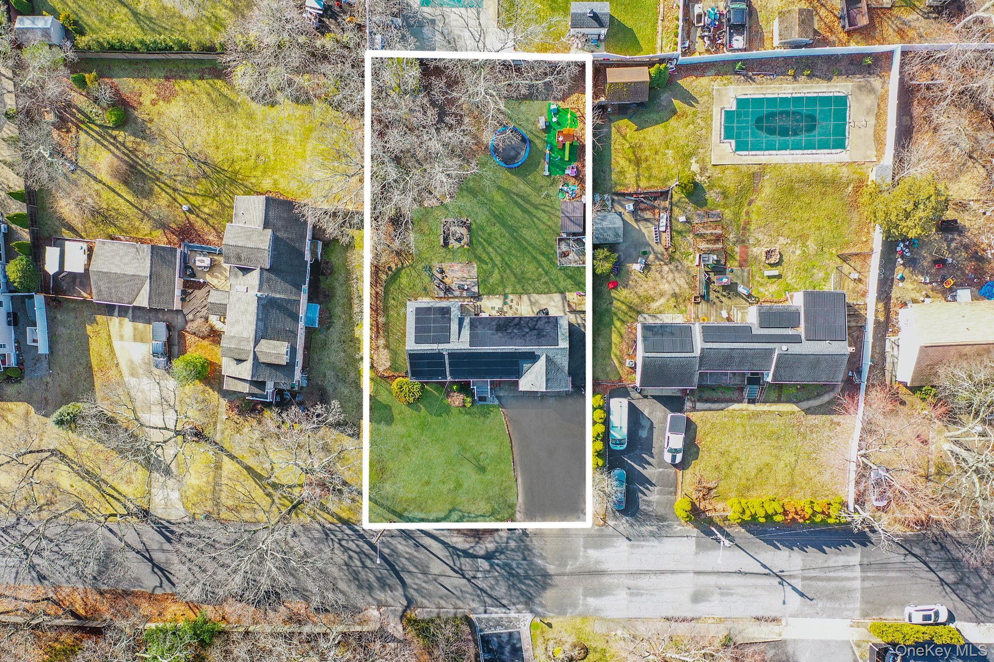 Single Family Beech  Suffolk County, NY 11738, MLS-974797-37