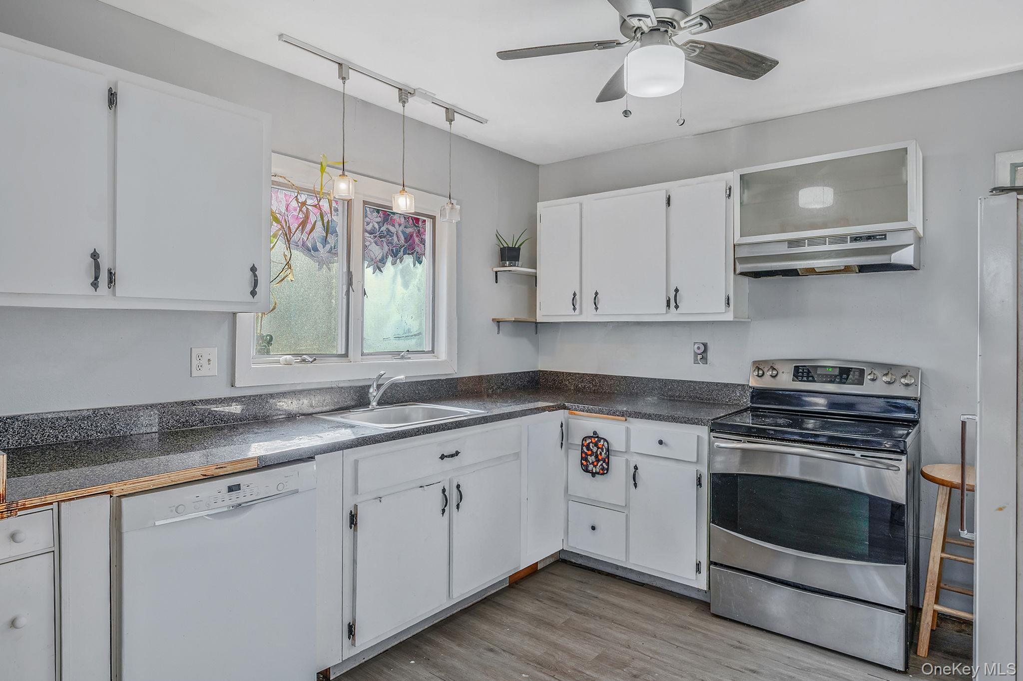 Single Family Beech  Suffolk County, NY 11738, MLS-974797-9