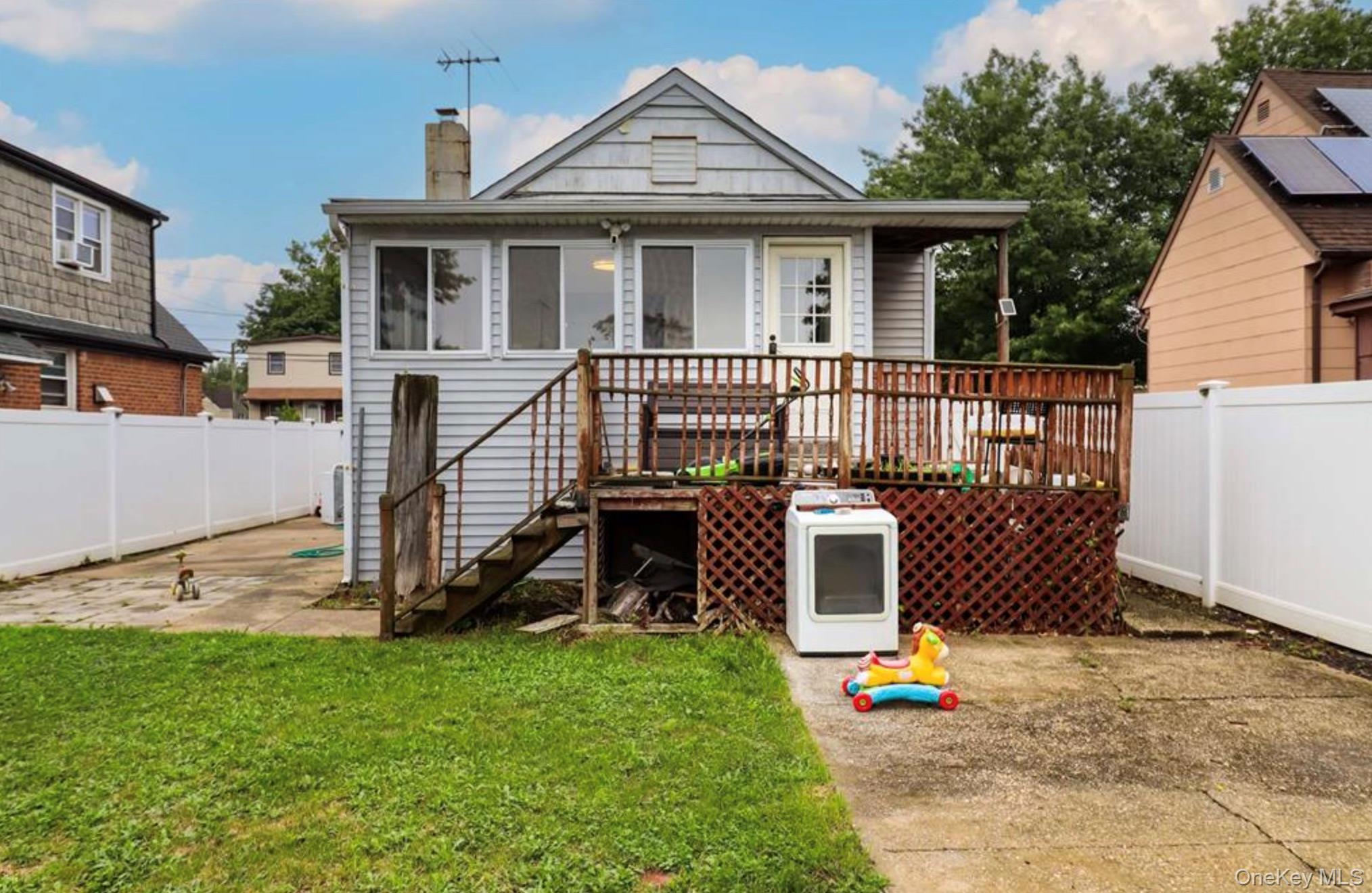 Single Family Cumberland  Nassau County, NY 11580, MLS-974802-16