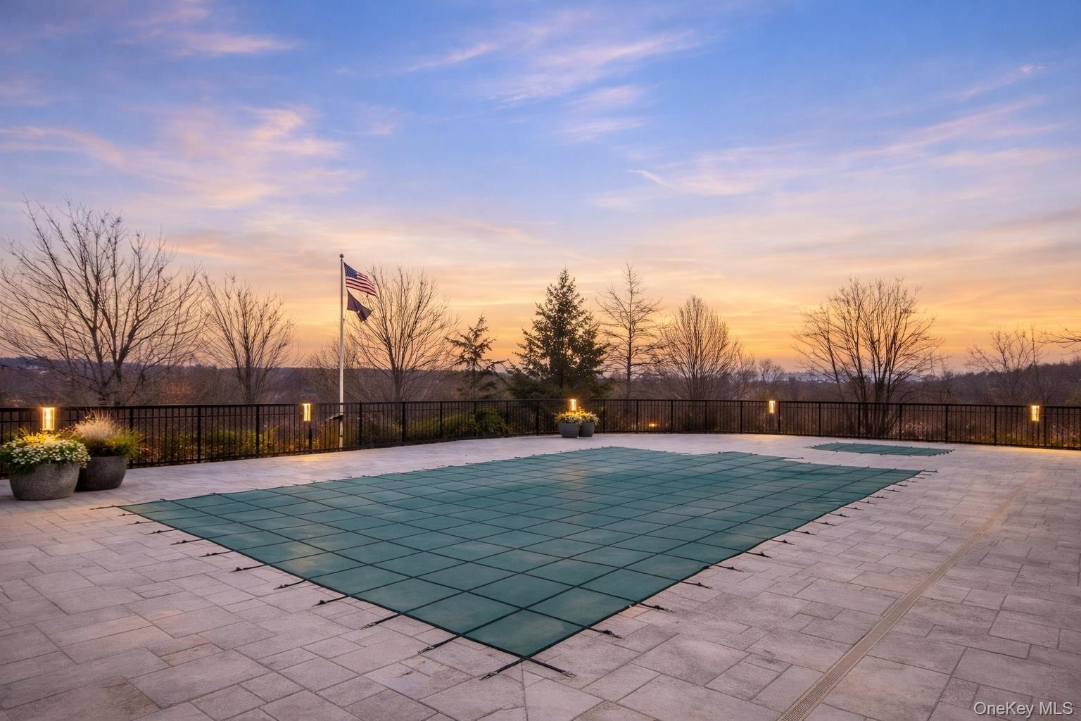 Condo Saratoga  Dutchess County, NY 12524, MLS-974827-16