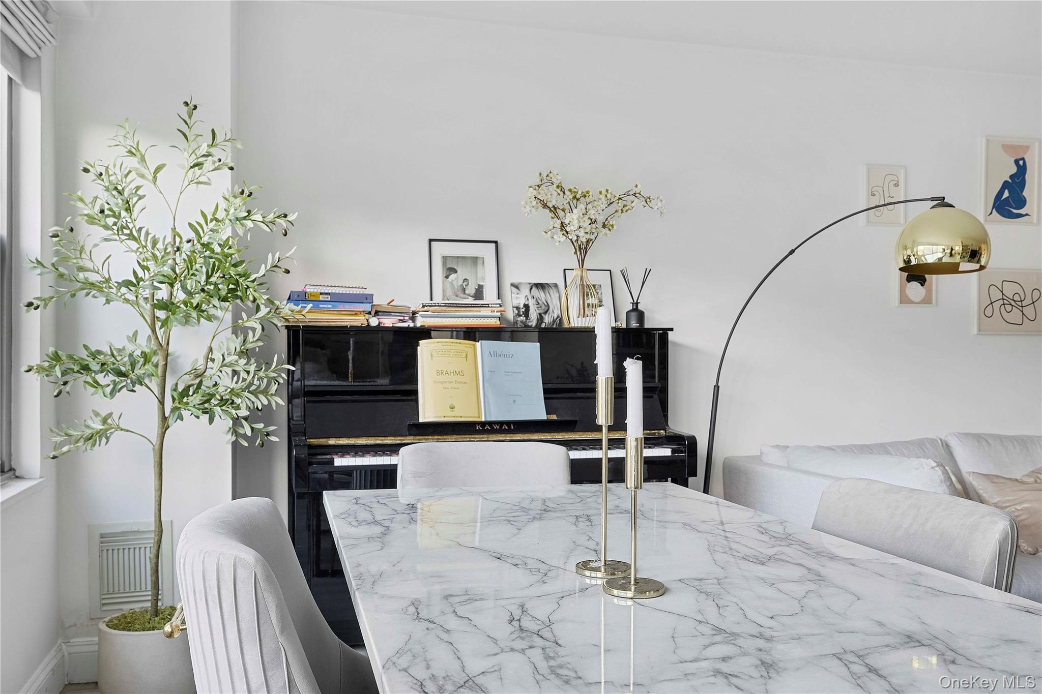 Coop Grand Concourse  Bronx, NY 10451, MLS-974839-3