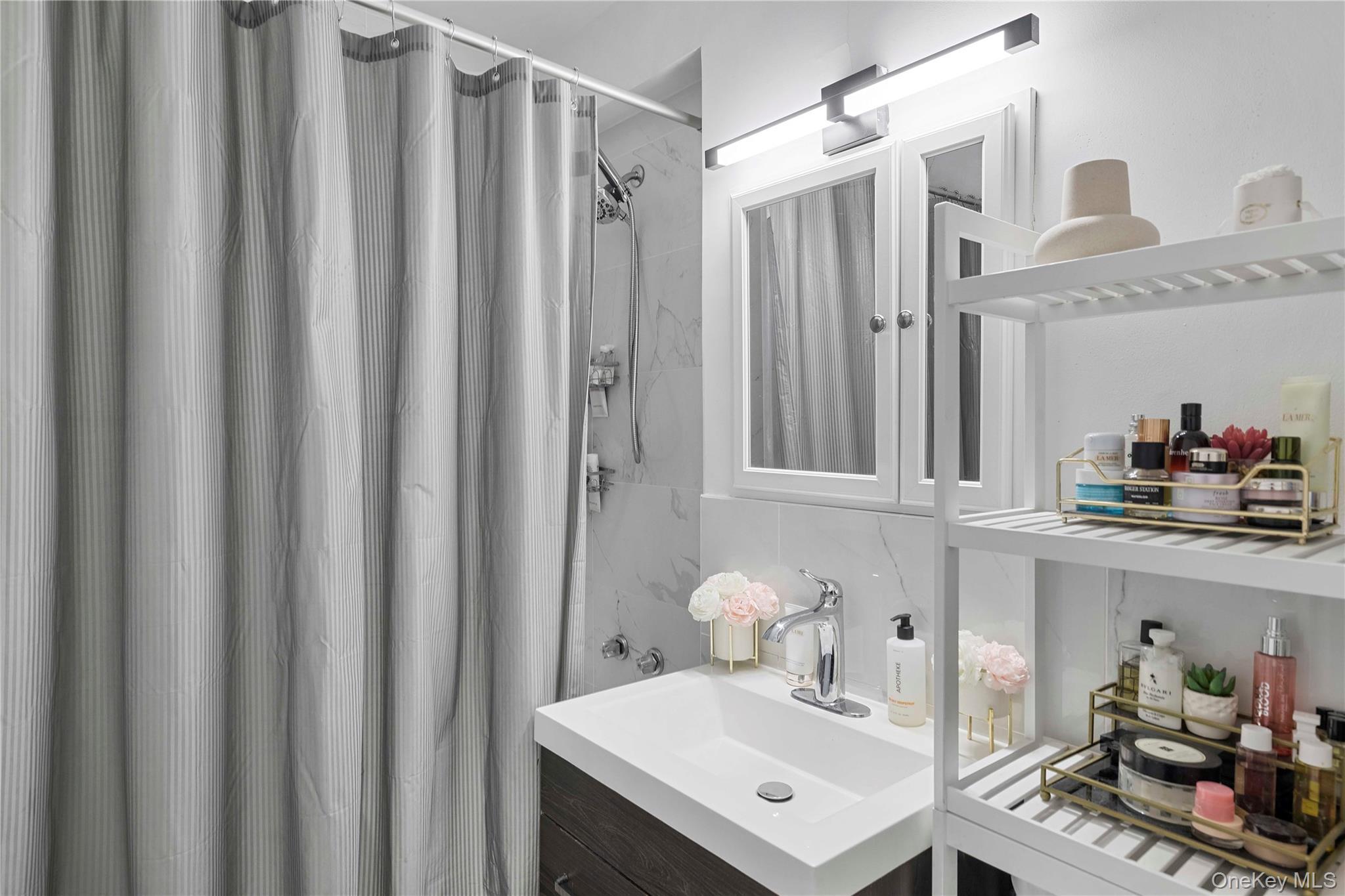 Coop Grand Concourse  Bronx, NY 10451, MLS-974839-8