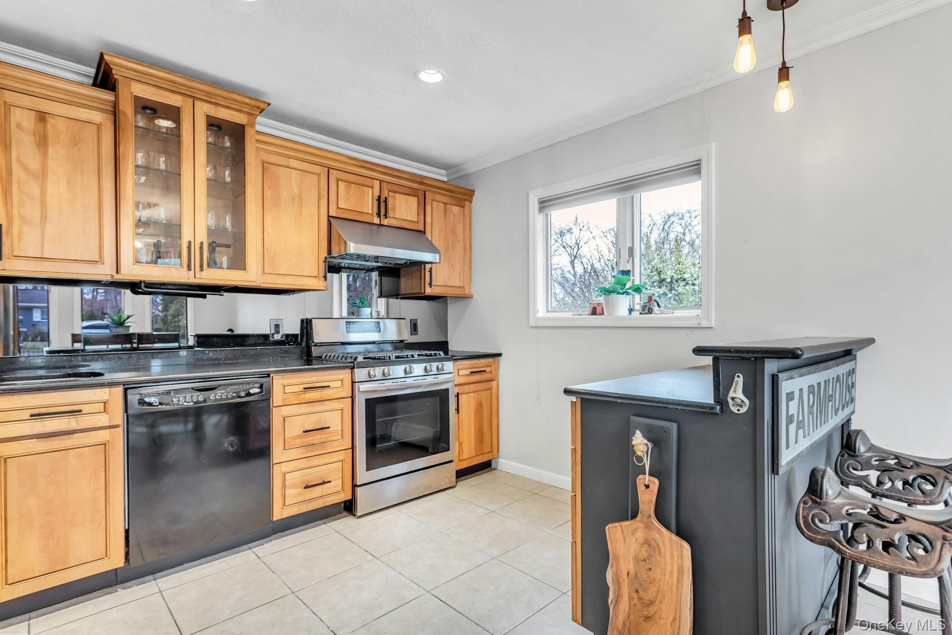 Single Family Morris  Suffolk County, NY 11738, MLS-974844-4