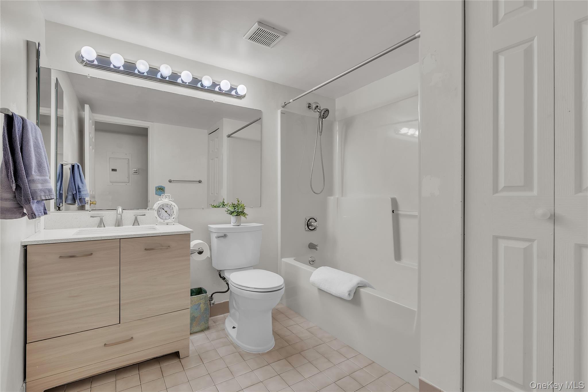 Condo Bayberry  Westchester County, NY 10566, MLS-974845-19