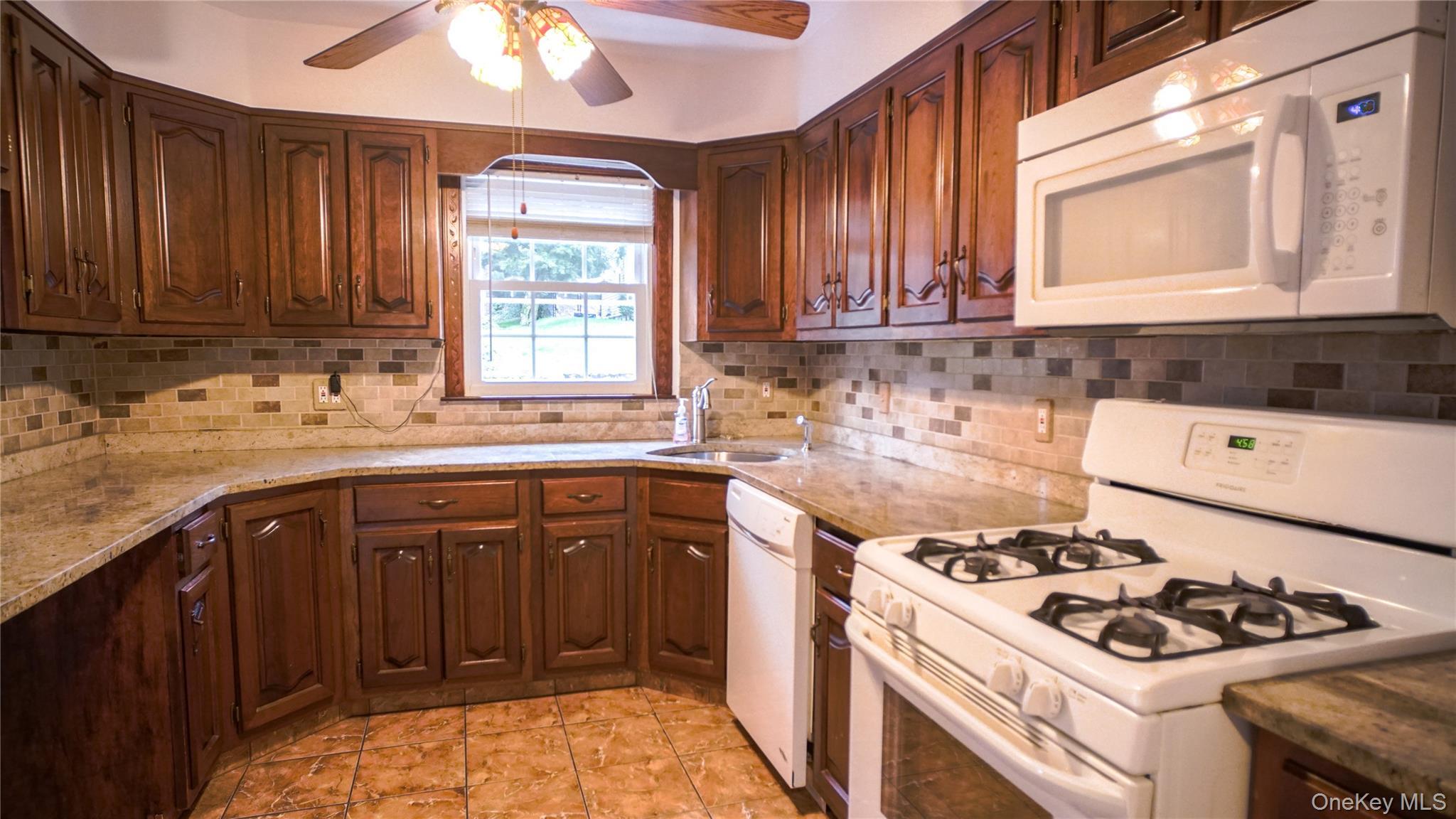 Single Family North  Orange County, NY 12550, MLS-974846-7