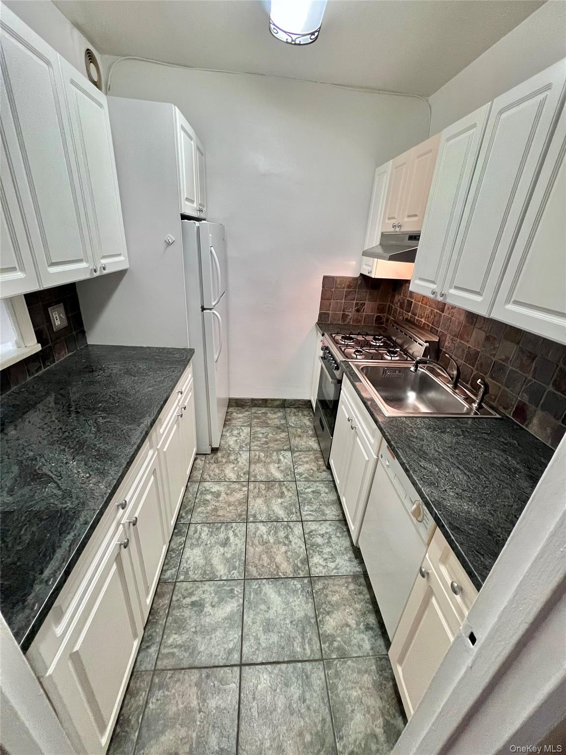 Coop Powells Cove  Queens, NY 11357, MLS-974850-2