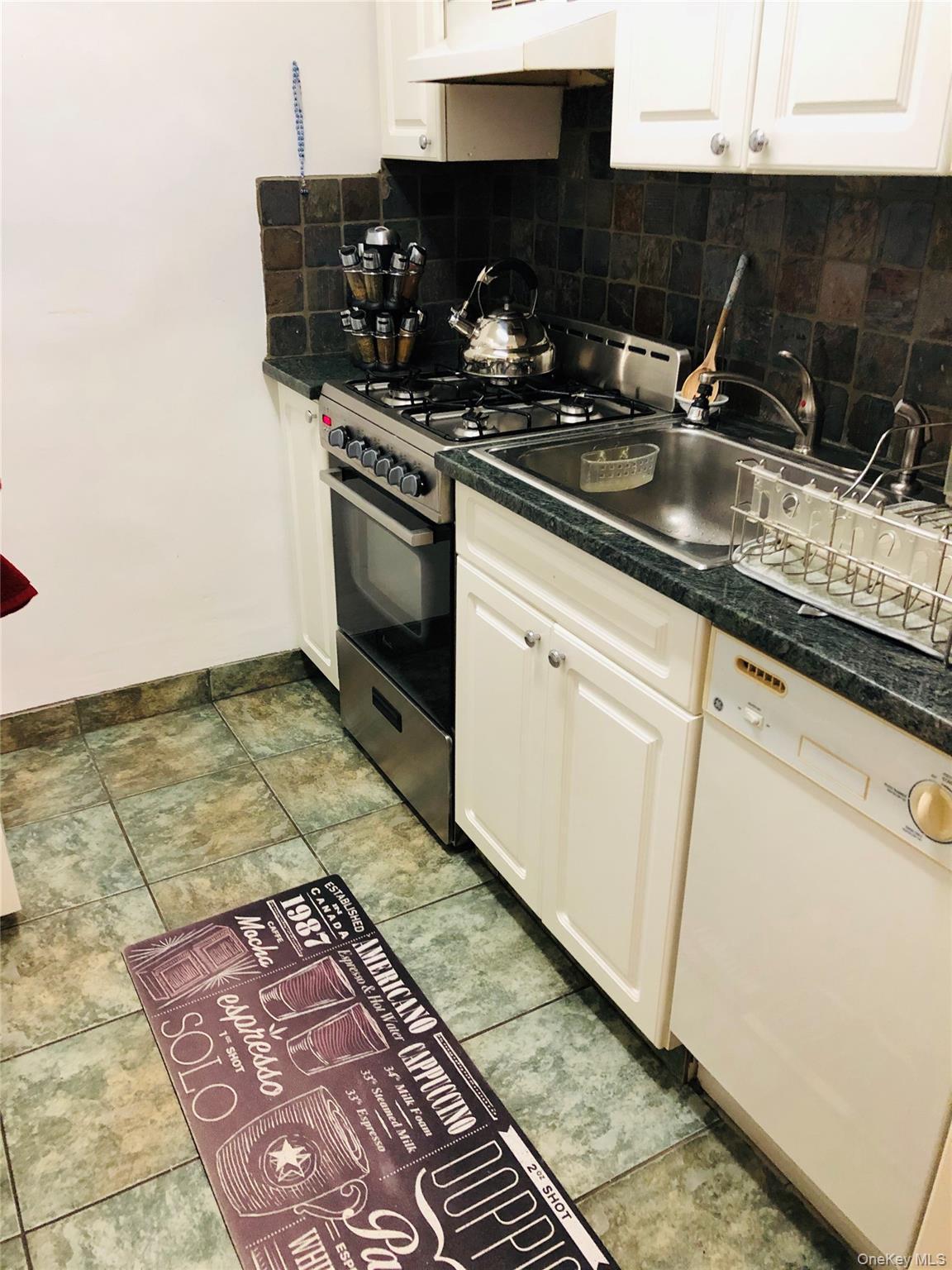 Coop Powells Cove  Queens, NY 11357, MLS-974850-3