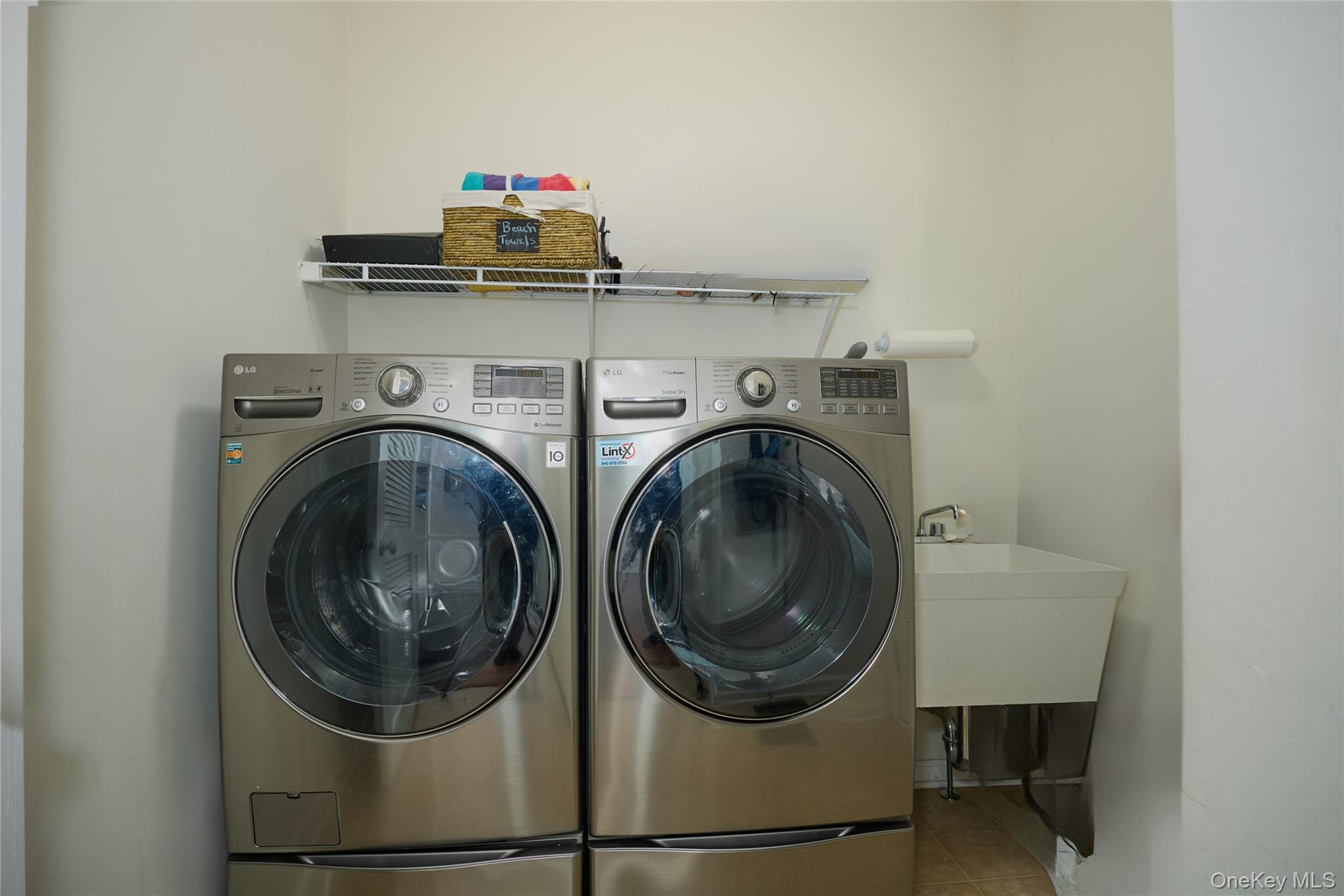 Condo Evan Court  Dutchess County, NY 12524, MLS-974865-23