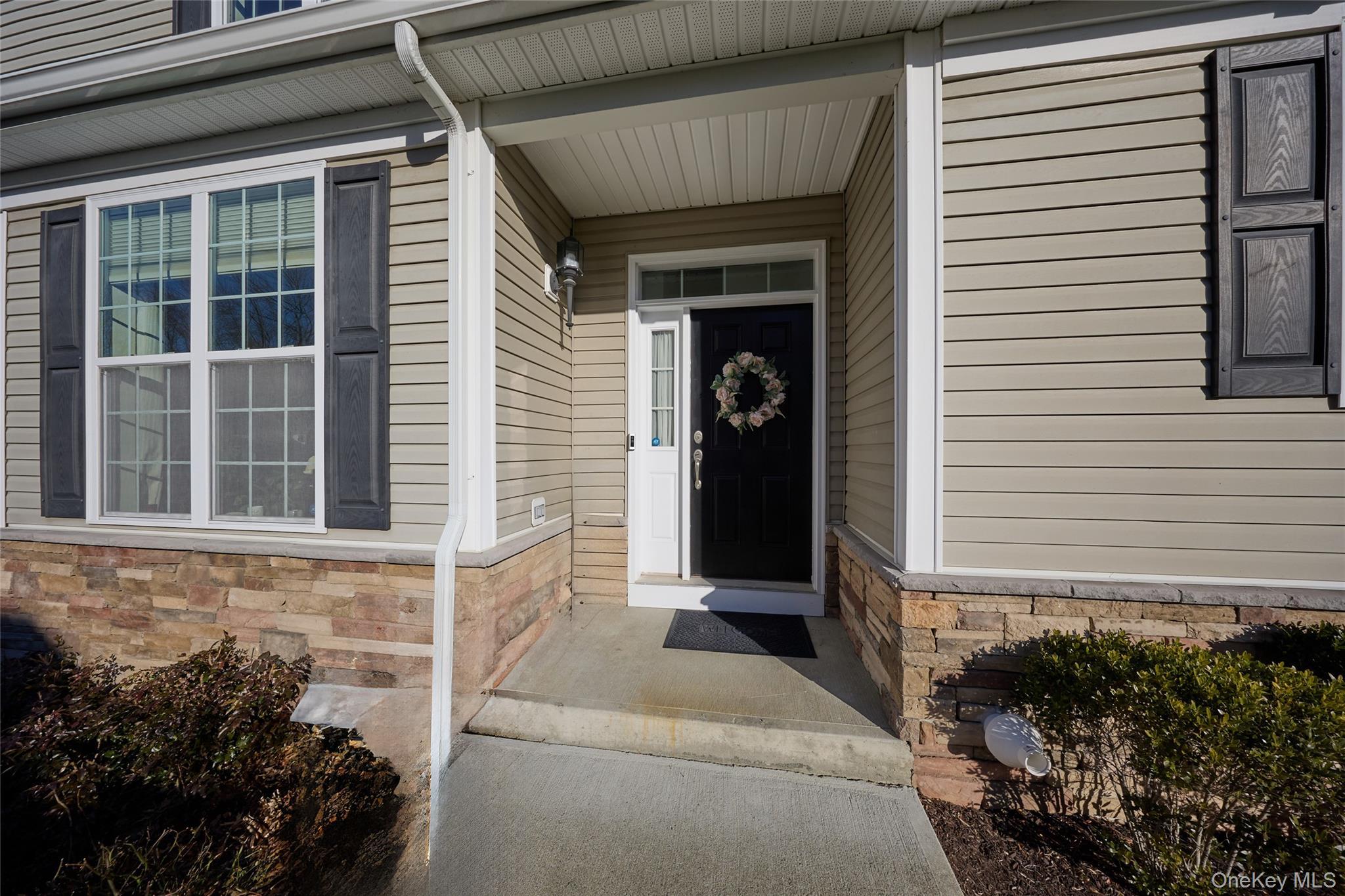 Condo Evan Court  Dutchess County, NY 12524, MLS-974865-3