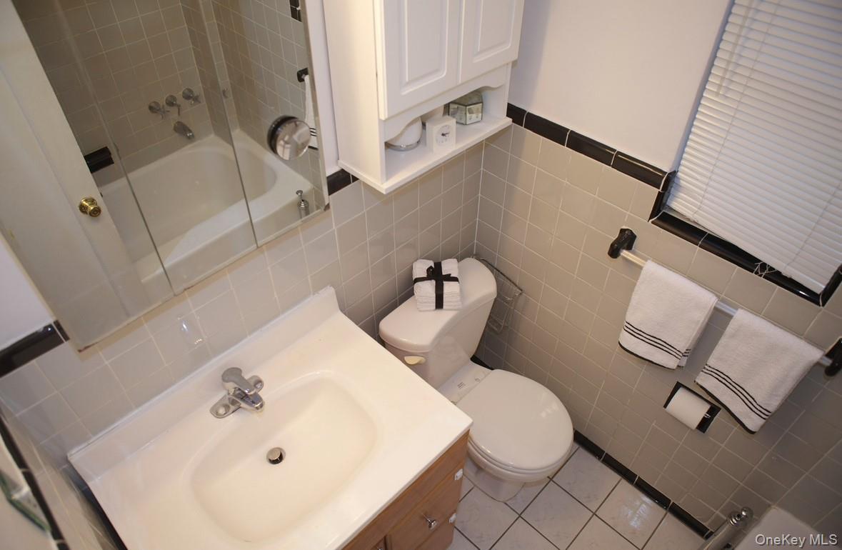 Coop 263rd  Queens, NY 11004, MLS-974874-6