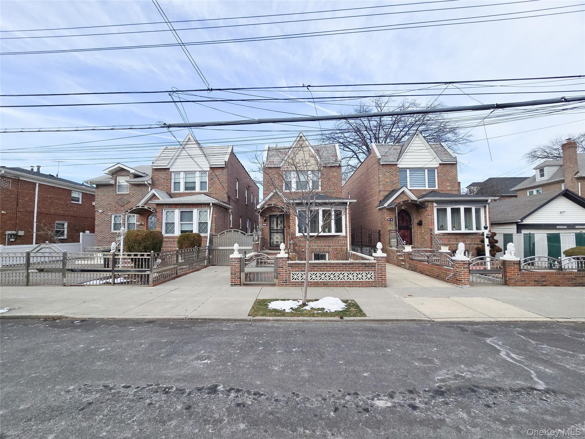 Single Family 21st Avenue  Queens, NY 11357, MLS-974876-40