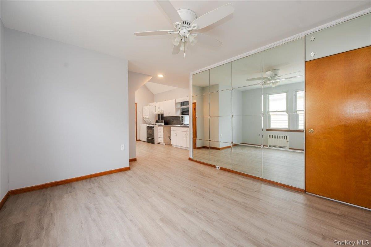Single Family Edwards  Bronx, NY 10461, MLS-974880-10