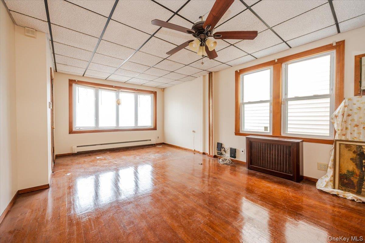 Single Family Edwards  Bronx, NY 10461, MLS-974880-2