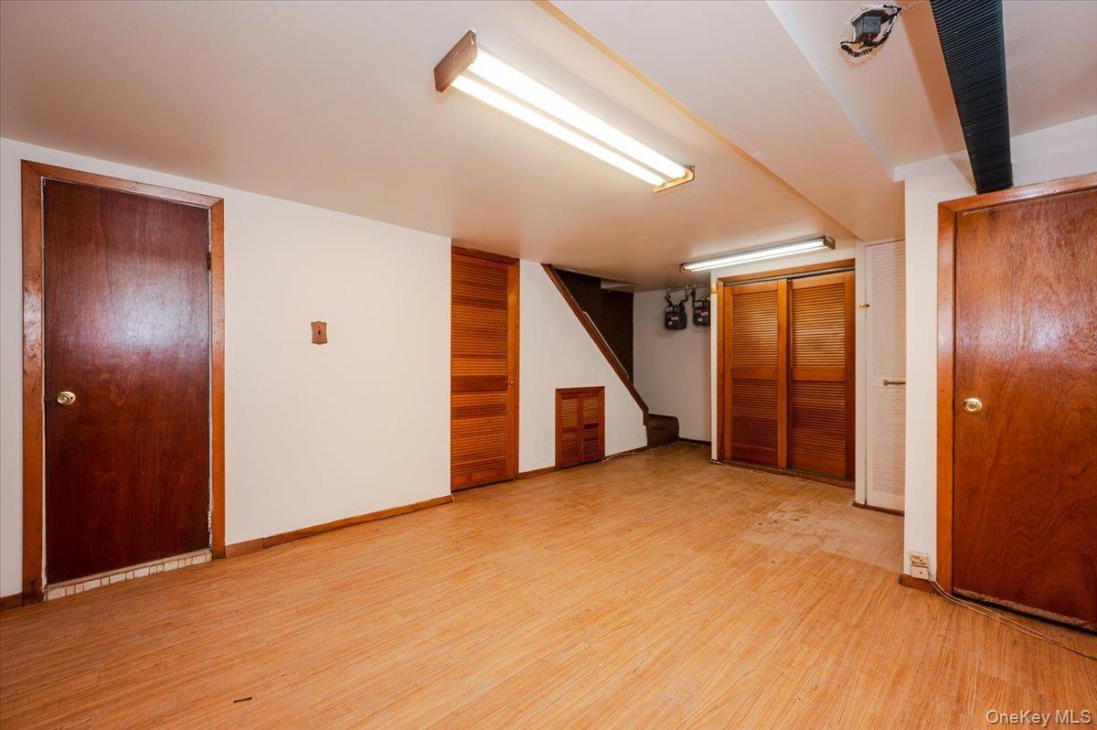 Single Family Edwards  Bronx, NY 10461, MLS-974880-21