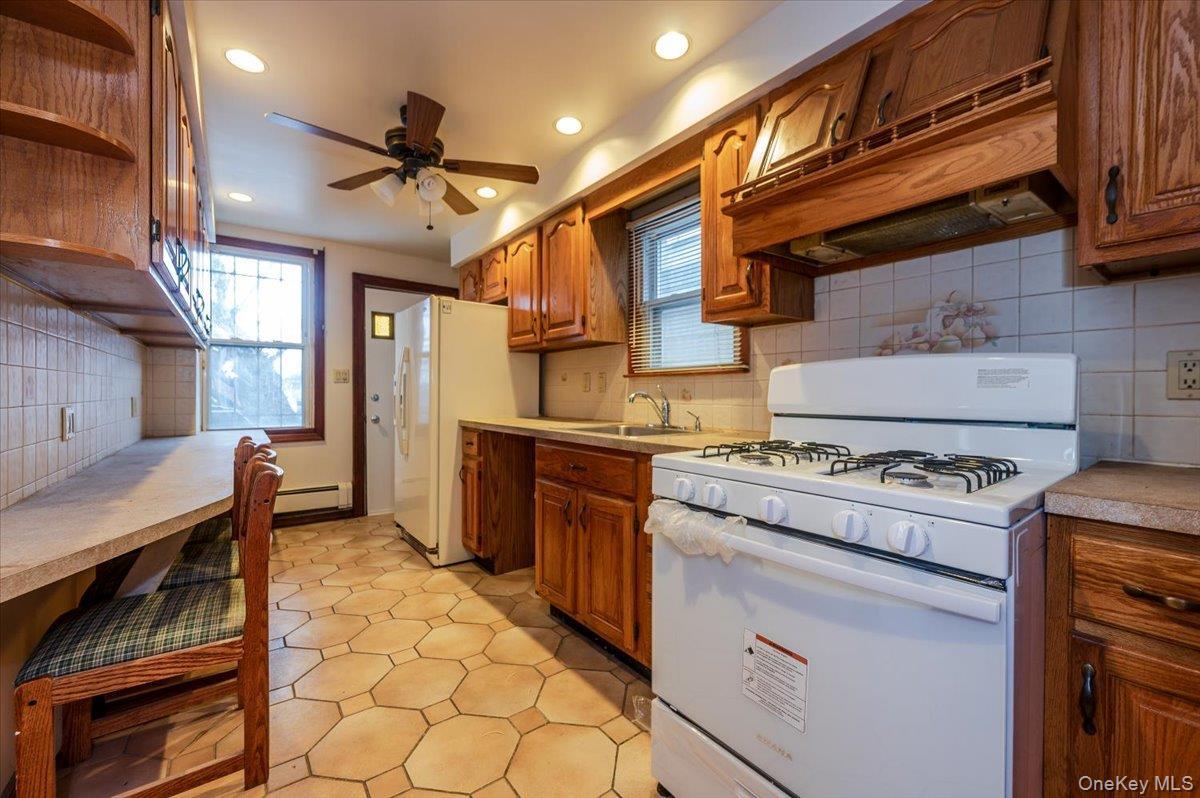 Single Family Edwards  Bronx, NY 10461, MLS-974880-4