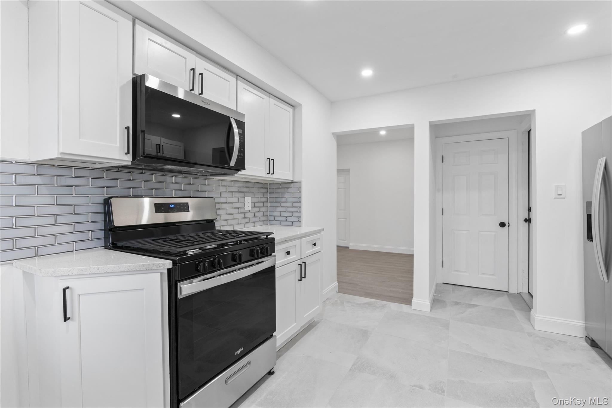 Single Family Charles  Staten Island, NY 10302, MLS-974895-10