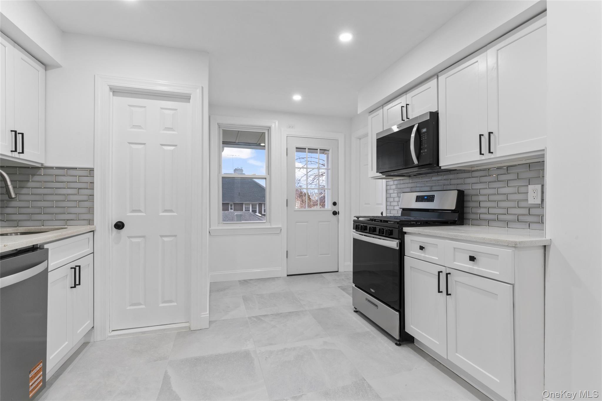 Single Family Charles  Staten Island, NY 10302, MLS-974895-11