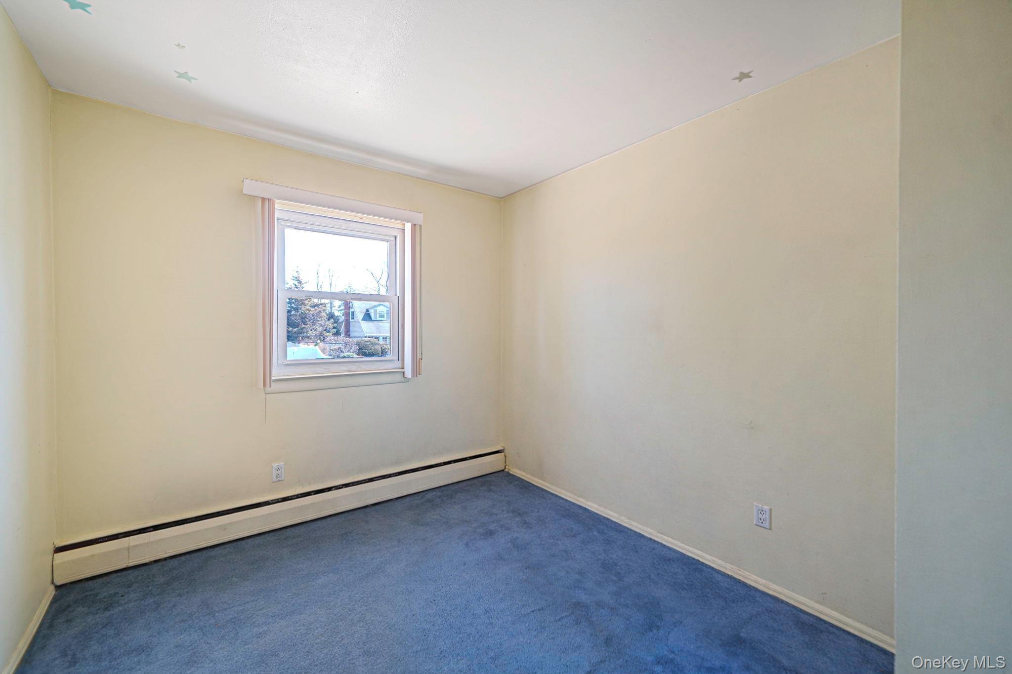 Single Family Wendorf  Suffolk County, NY 11703, MLS-974923-32