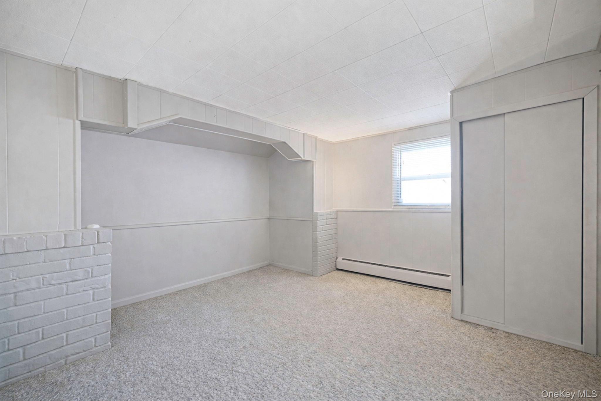 Single Family Wendorf  Suffolk County, NY 11703, MLS-974923-45