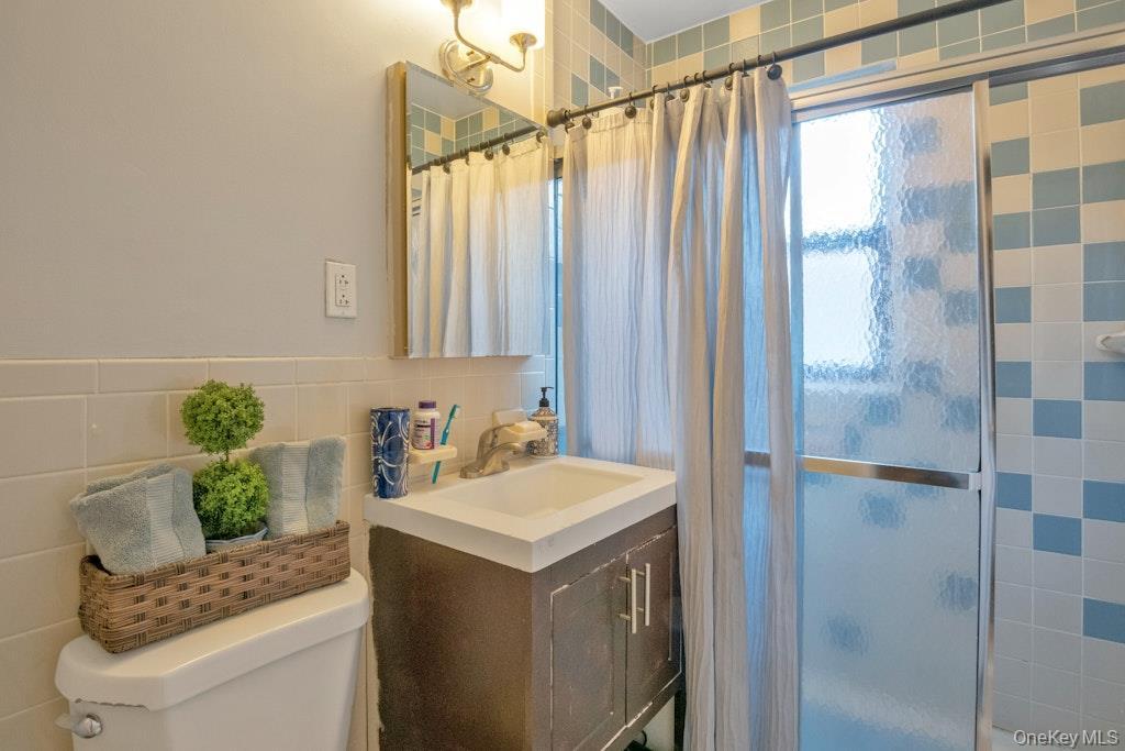 Coop Pelham Westchester County, NY 10805, MLS-974940-15