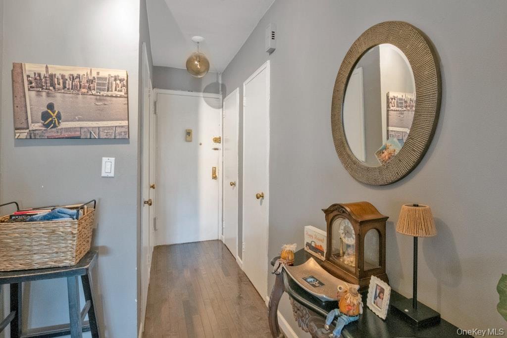 Coop Pelham Westchester County, NY 10805, MLS-974940-5