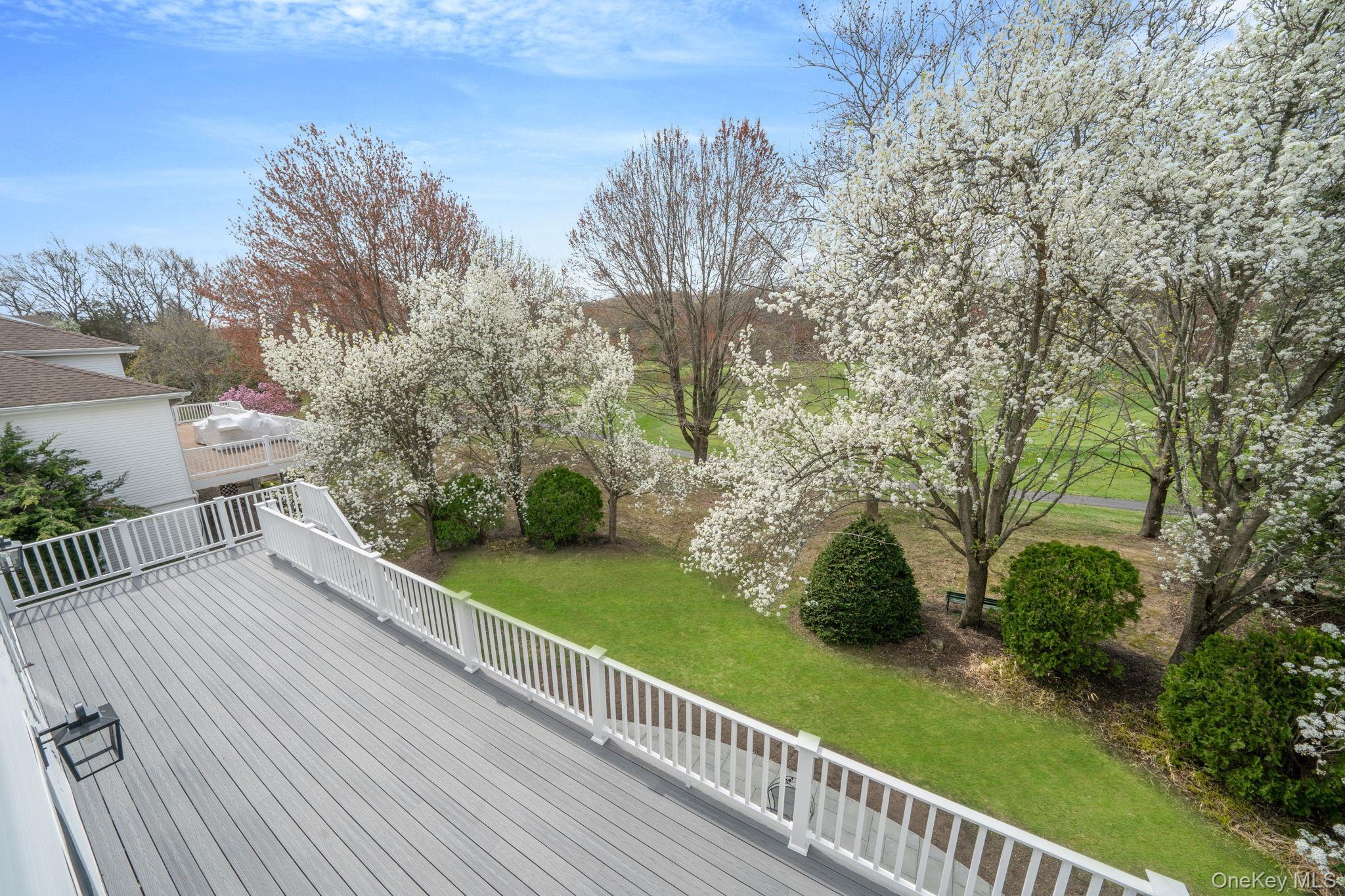 Condo Fairway View  Suffolk County, NY 11725, MLS-974944-26