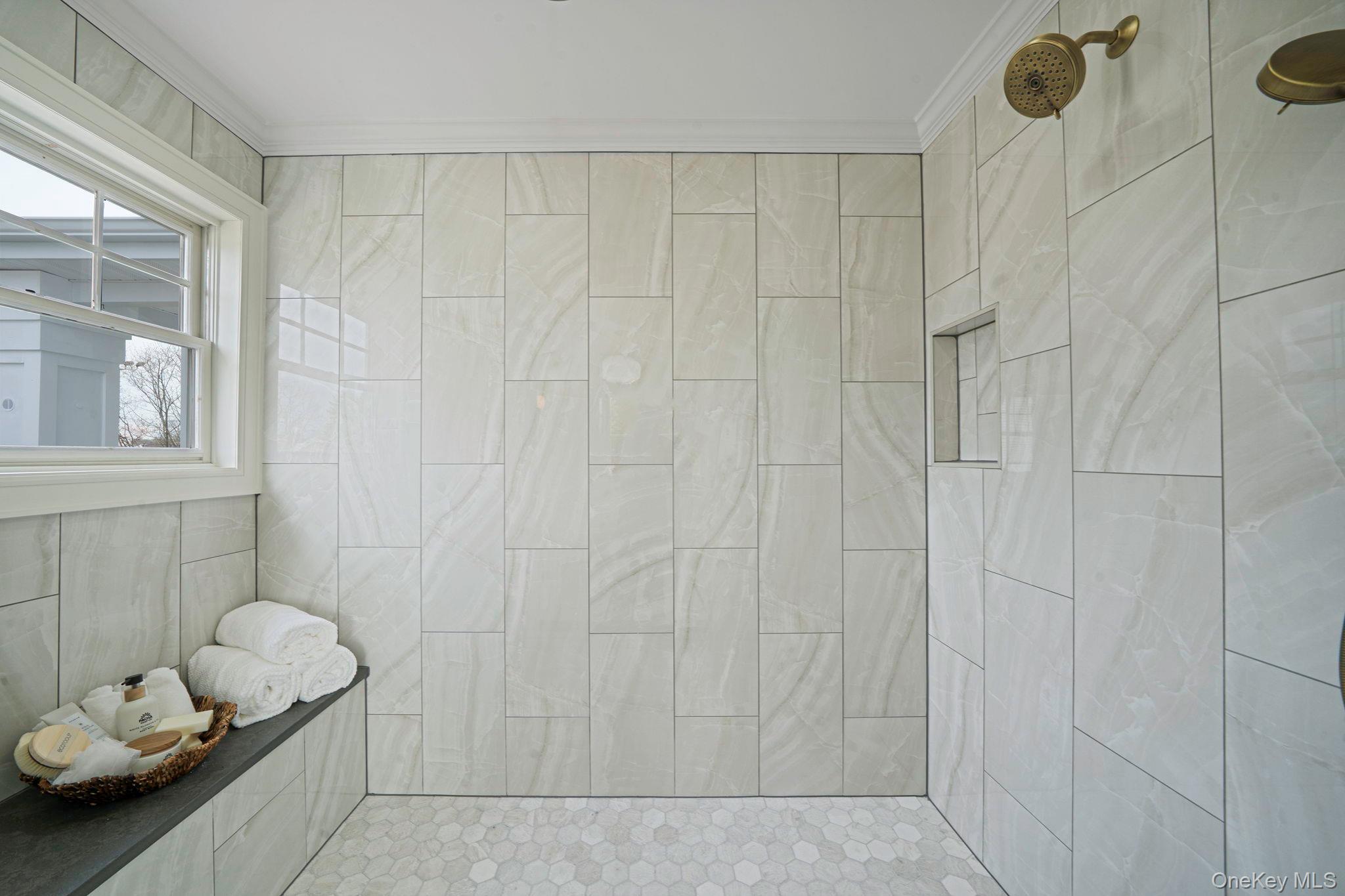 Condo Fairway View  Suffolk County, NY 11725, MLS-974944-29