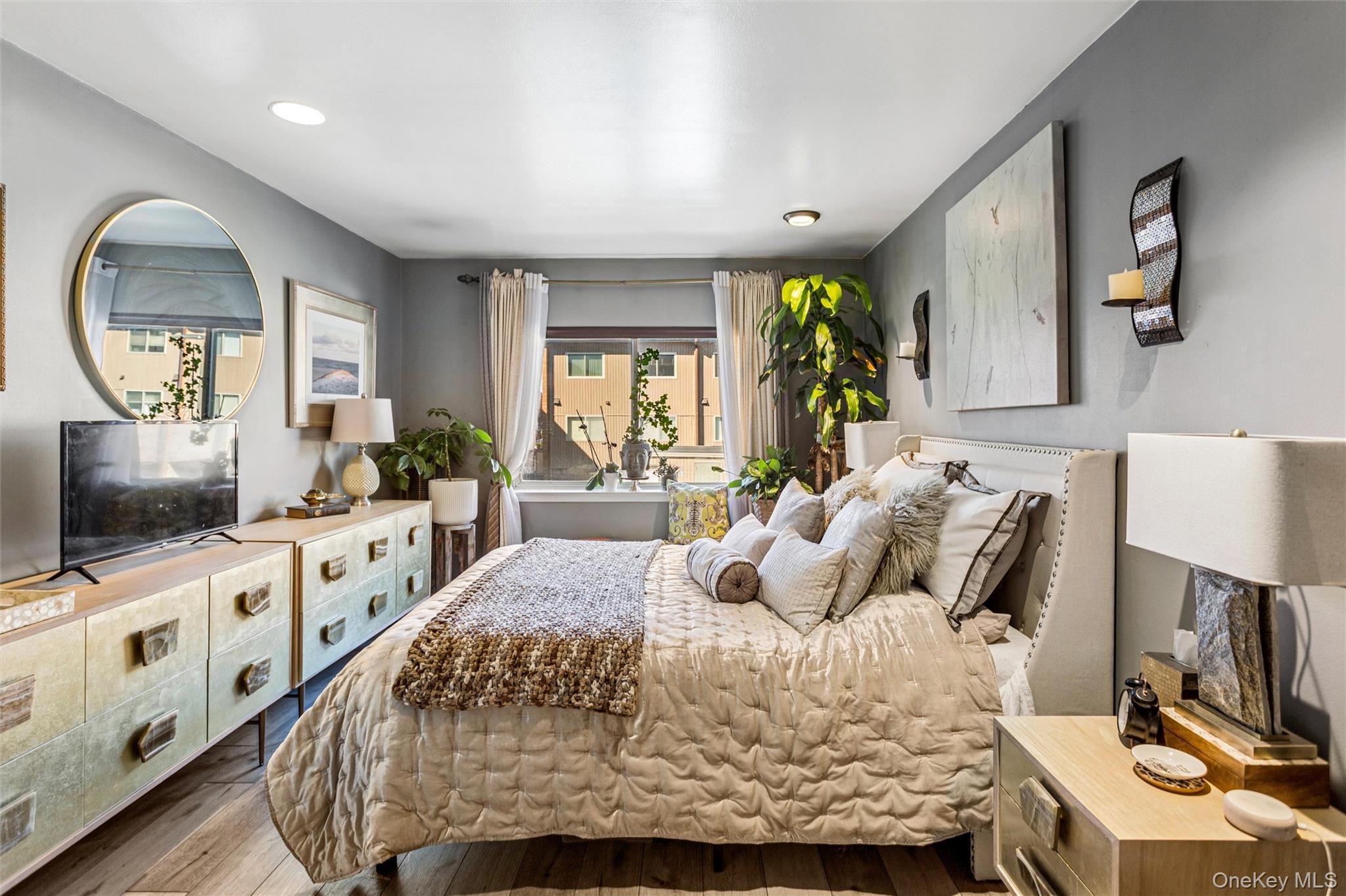 Condo Shore Nassau County, NY 11561, MLS-974950-15