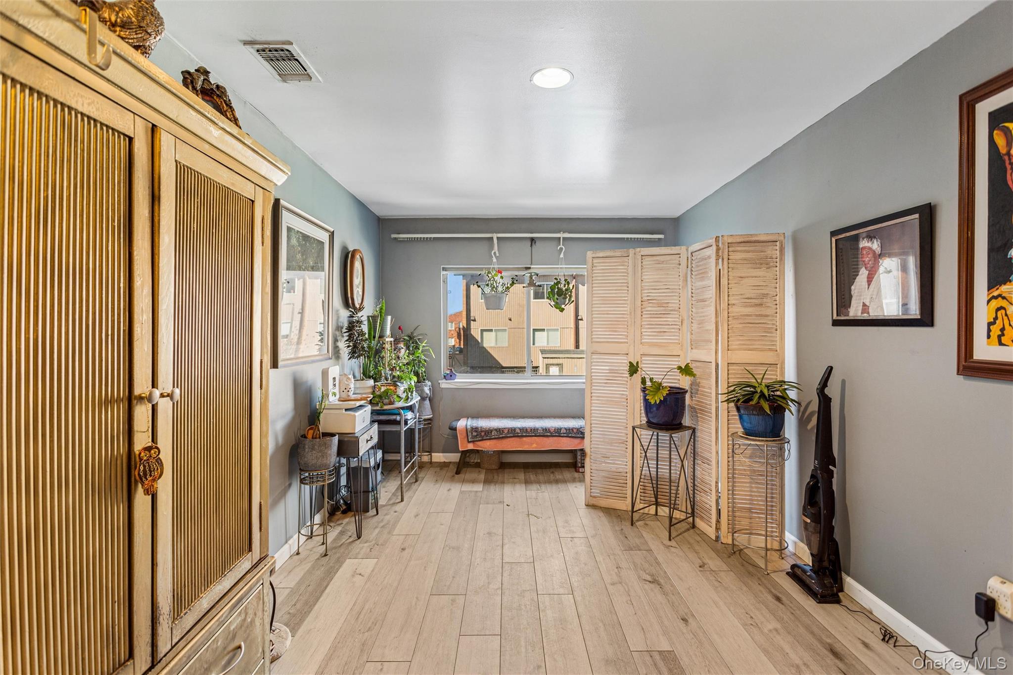 Condo Shore Nassau County, NY 11561, MLS-974950-17