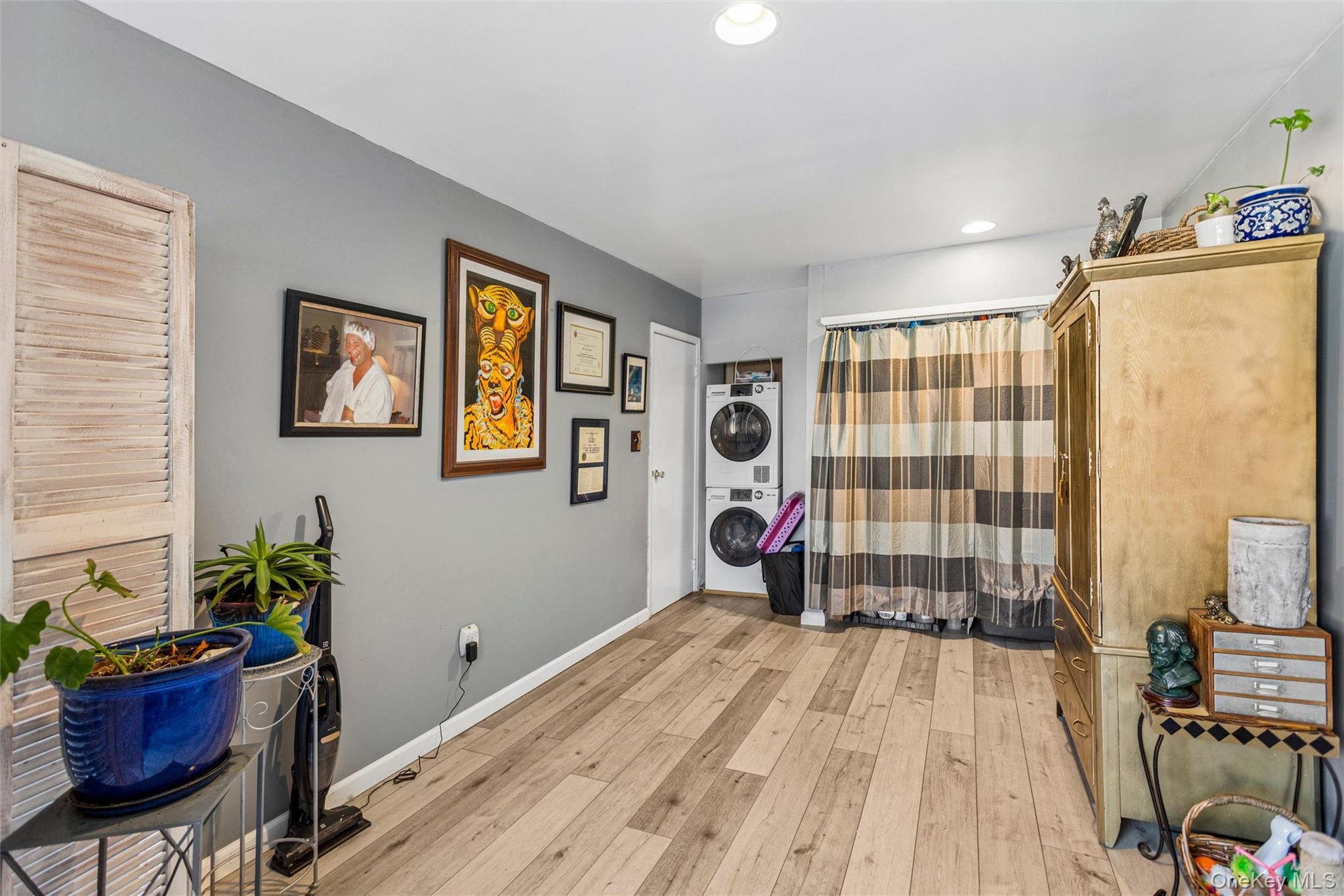 Condo Shore Nassau County, NY 11561, MLS-974950-18