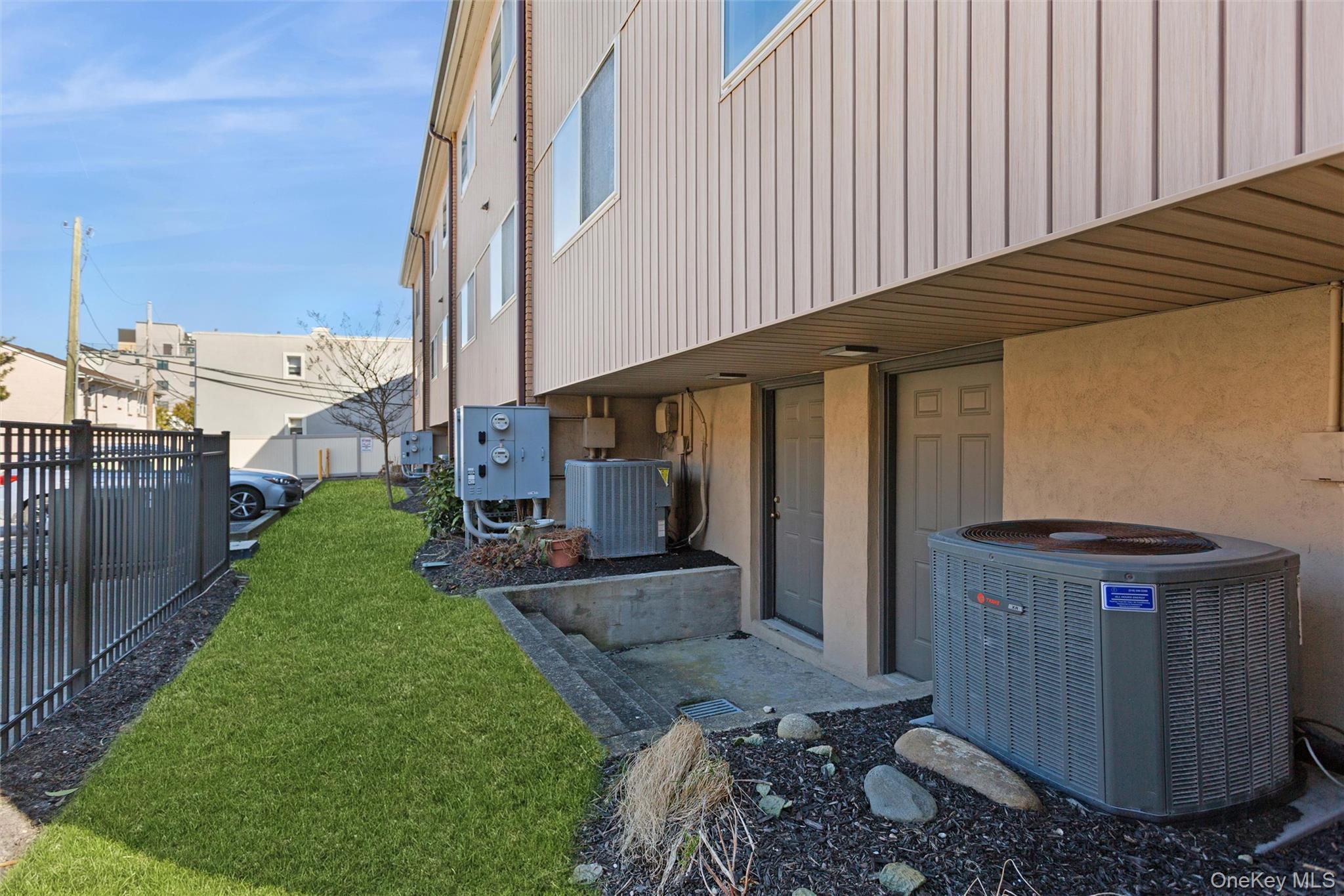 Condo Shore Nassau County, NY 11561, MLS-974950-31