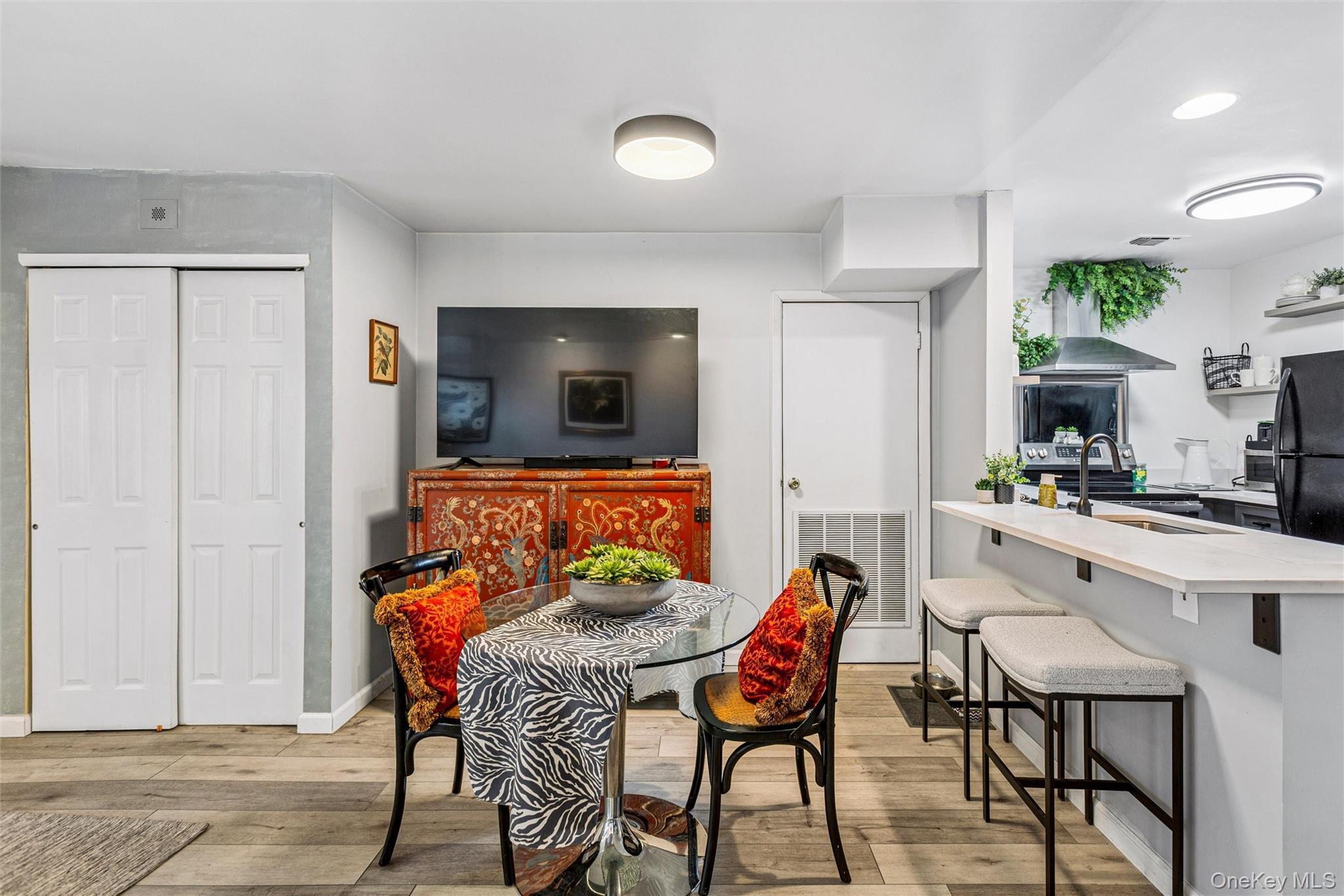 Condo Shore Nassau County, NY 11561, MLS-974950-7