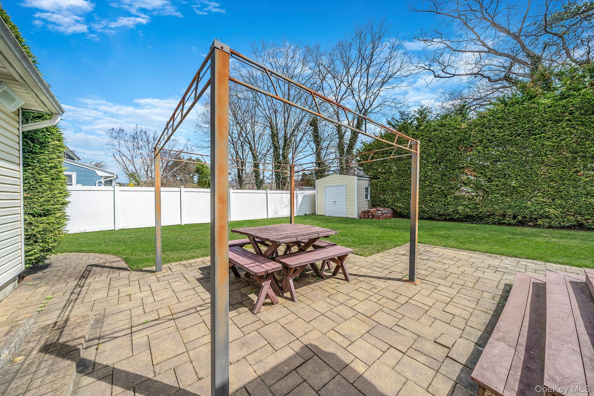 Single Family Wedgewood  Suffolk County, NY 11788, MLS-974952-10