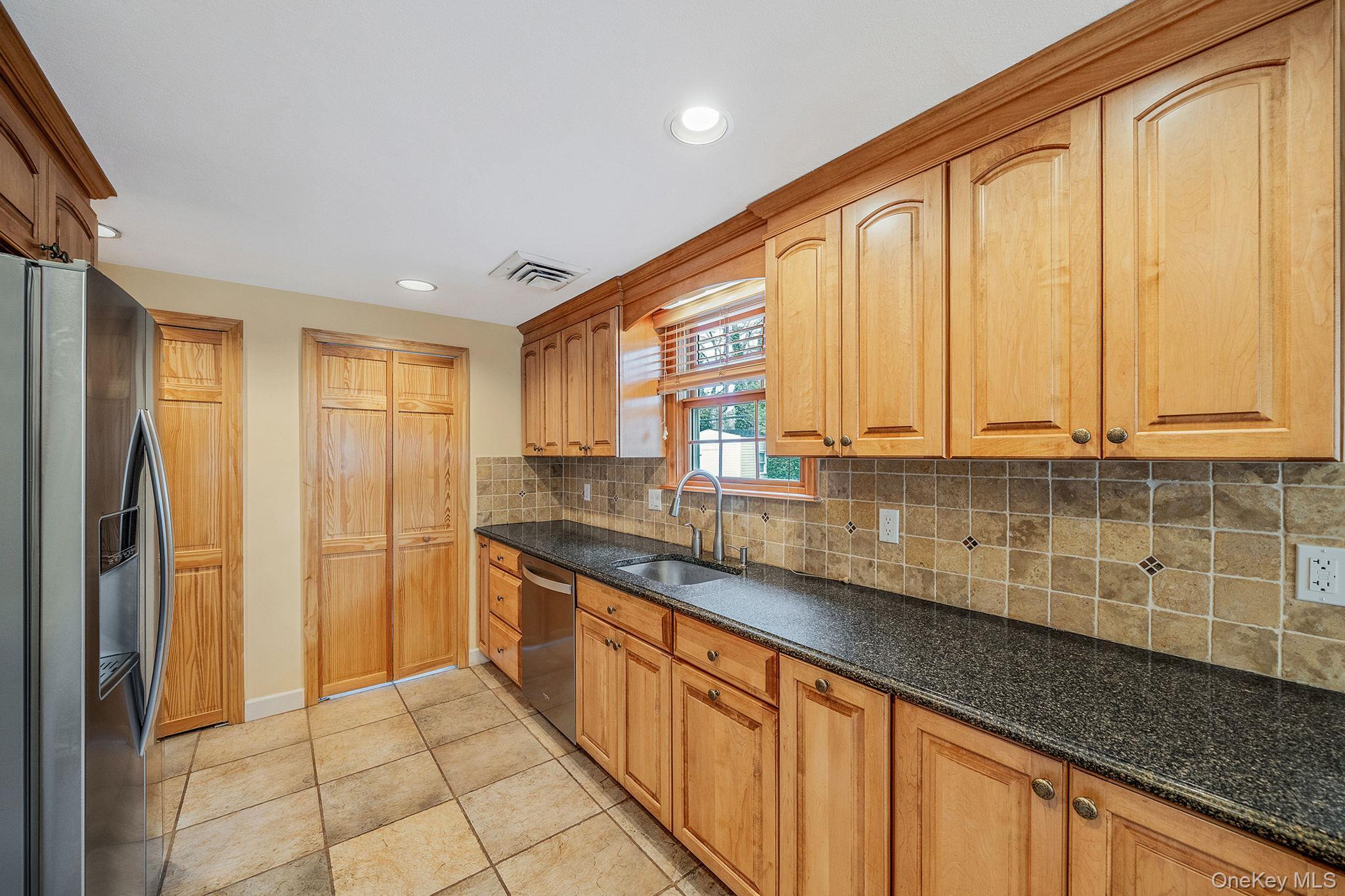 Single Family Wedgewood  Suffolk County, NY 11788, MLS-974952-24