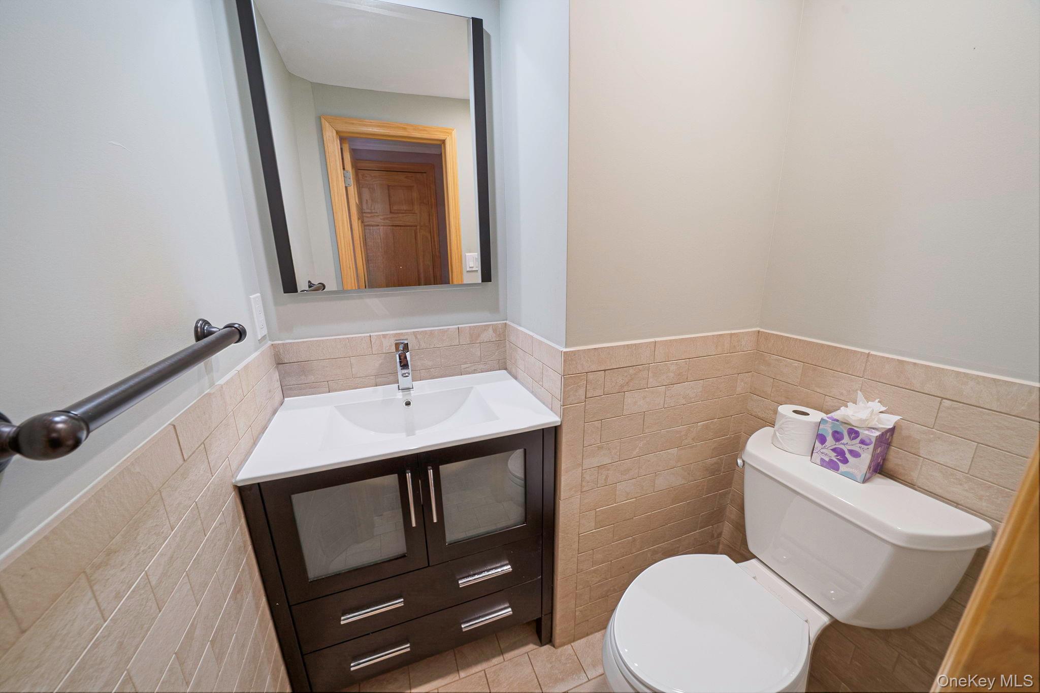 Single Family Wedgewood  Suffolk County, NY 11788, MLS-974952-31