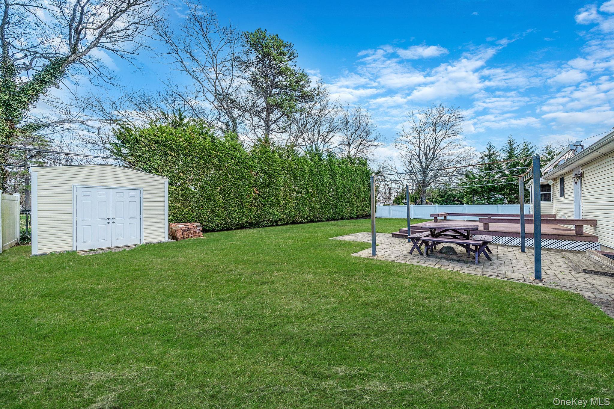 Single Family Wedgewood  Suffolk County, NY 11788, MLS-974952-4