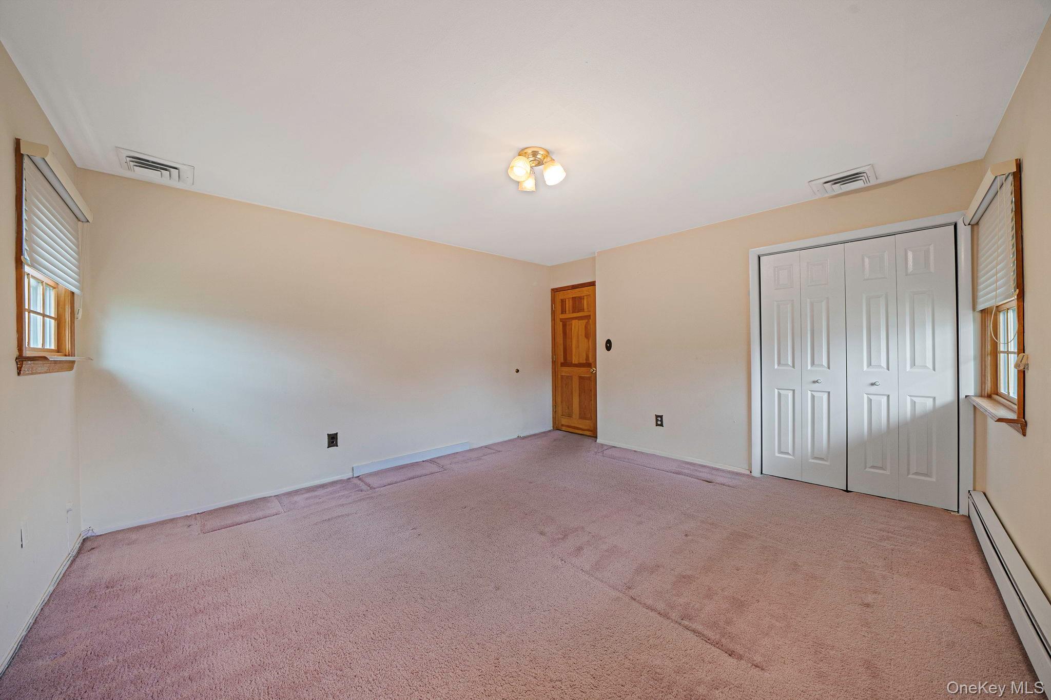 Single Family Wedgewood  Suffolk County, NY 11788, MLS-974952-42