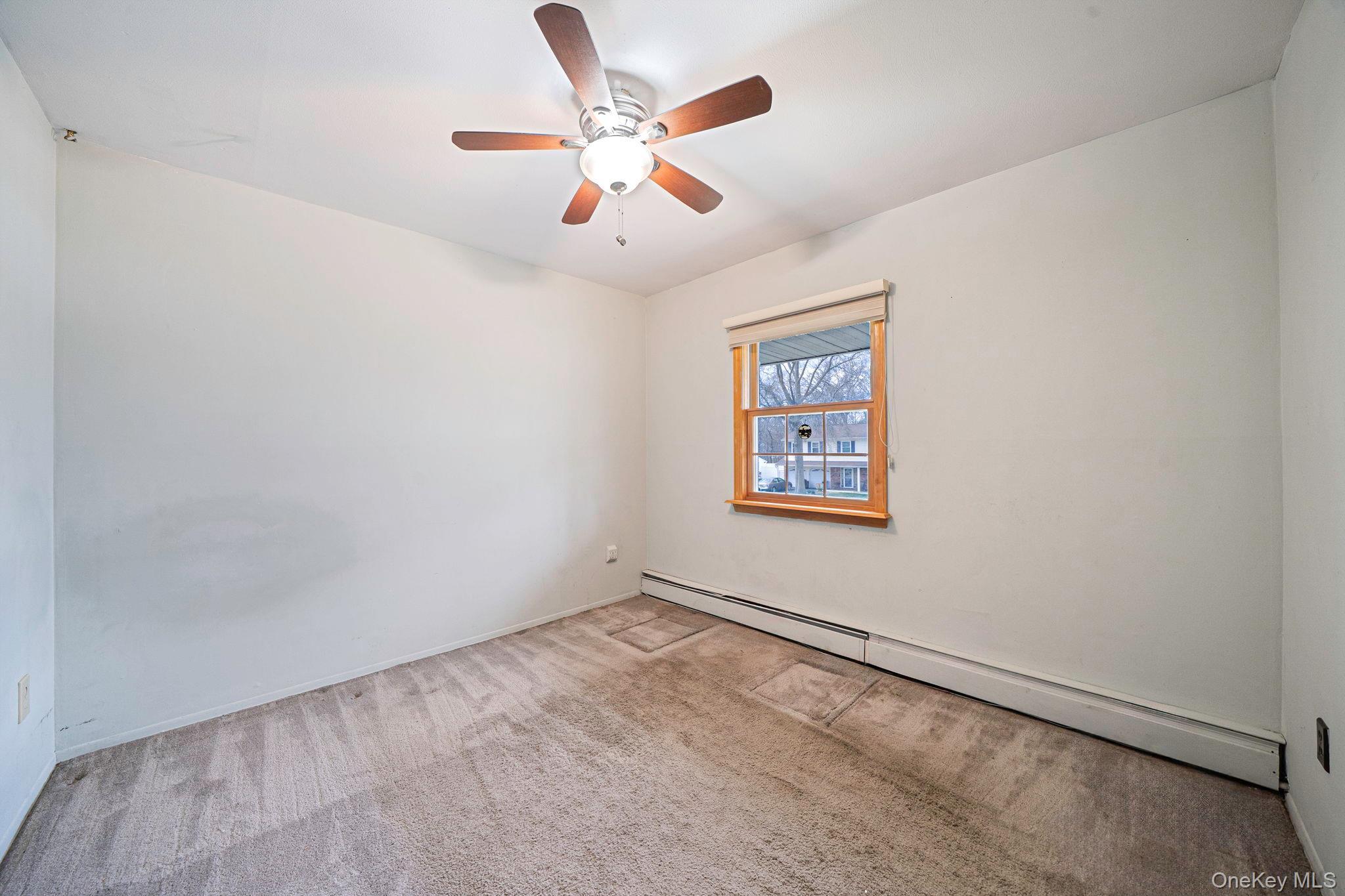 Single Family Wedgewood  Suffolk County, NY 11788, MLS-974952-43