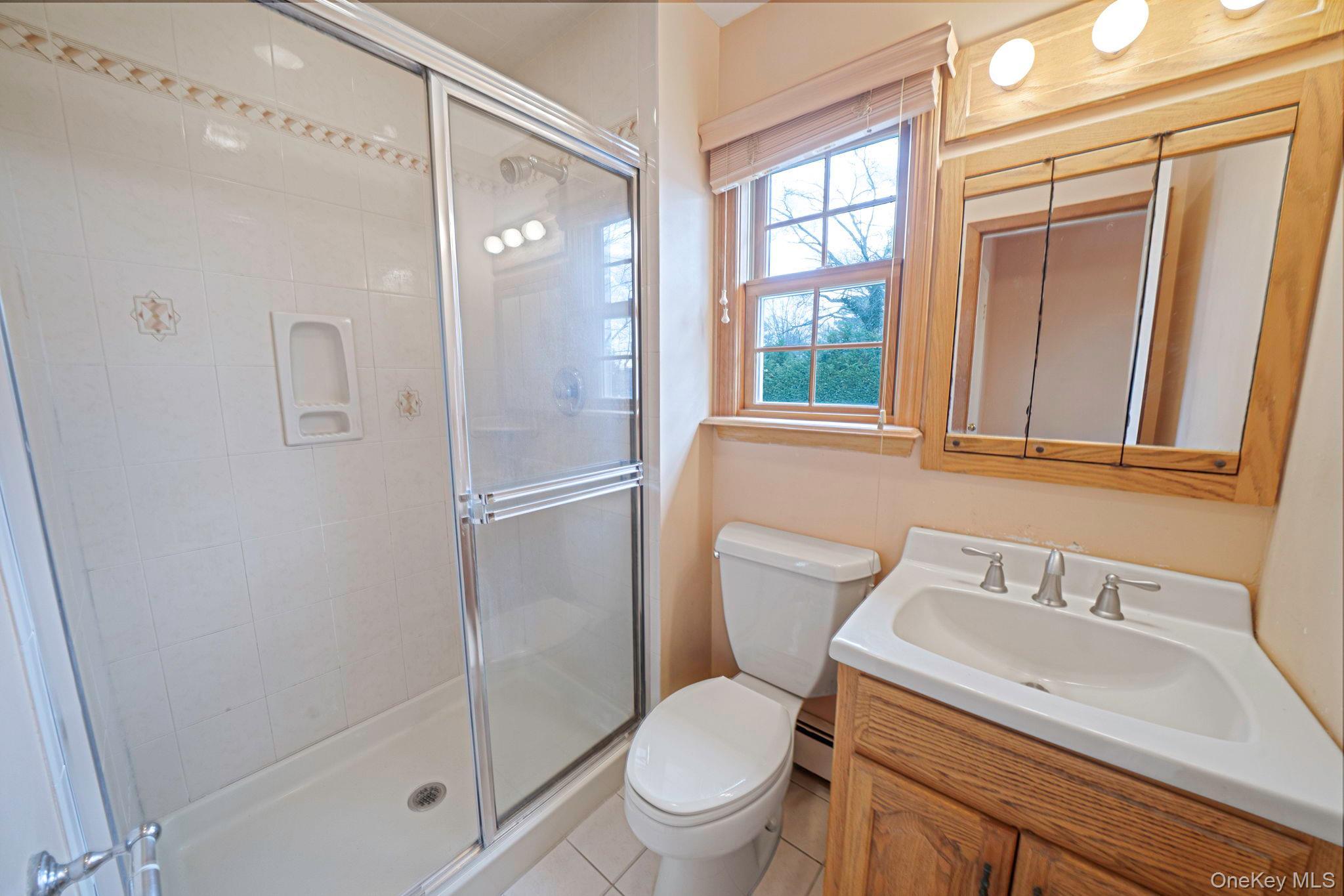Single Family Wedgewood  Suffolk County, NY 11788, MLS-974952-47