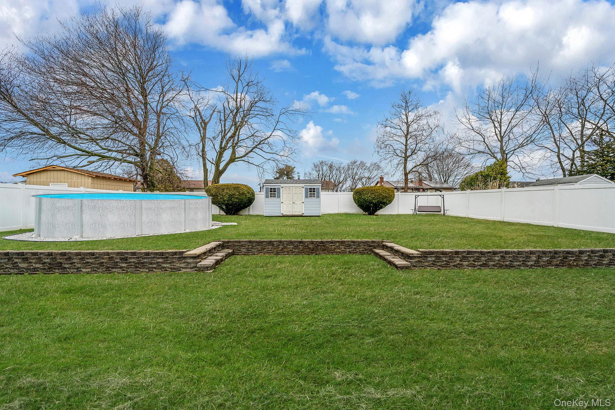 Single Family Conerty Suffolk County, NY 11717, MLS-974958-19