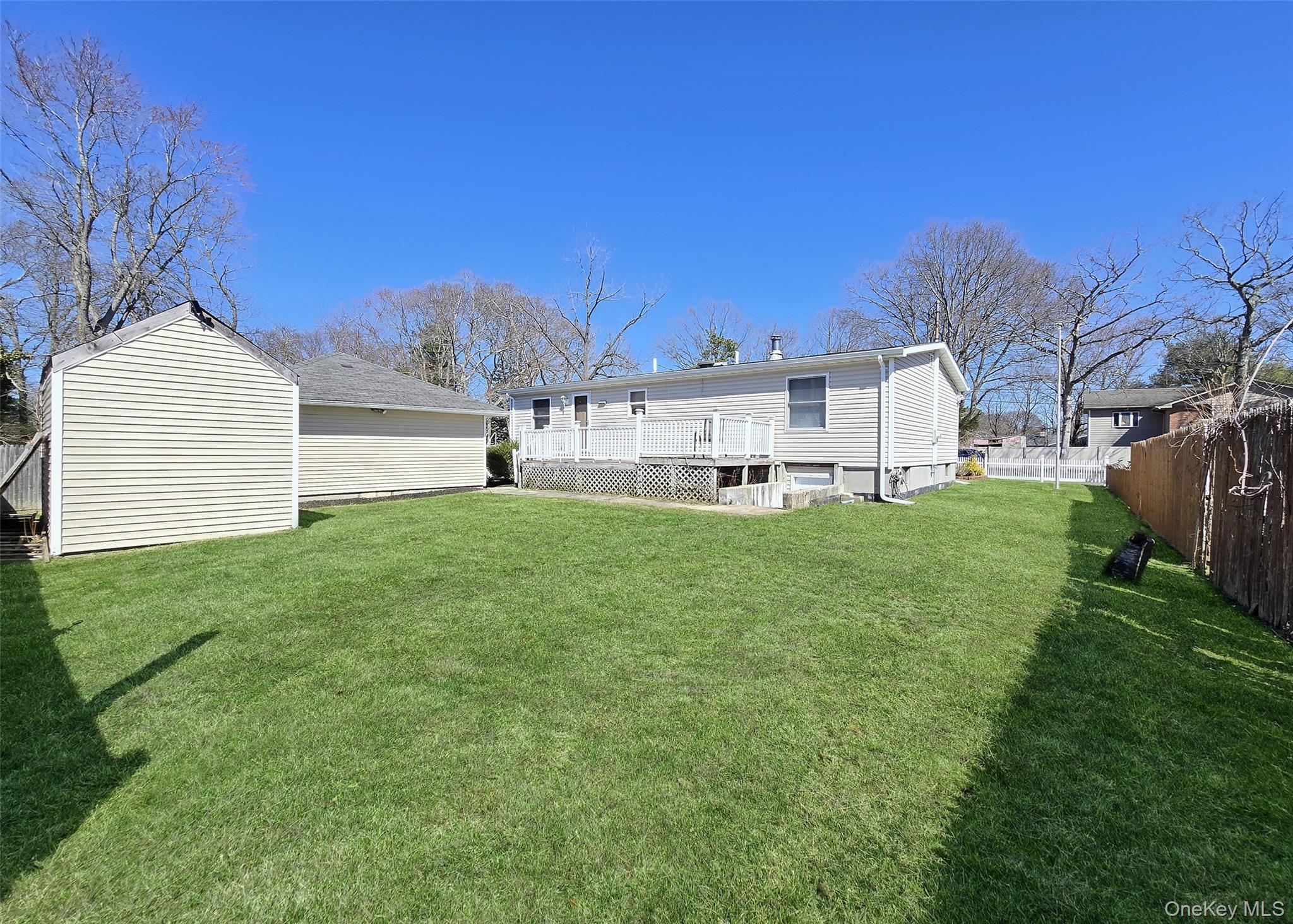 Single Family Webster  Suffolk County, NY 11779, MLS-974981-23