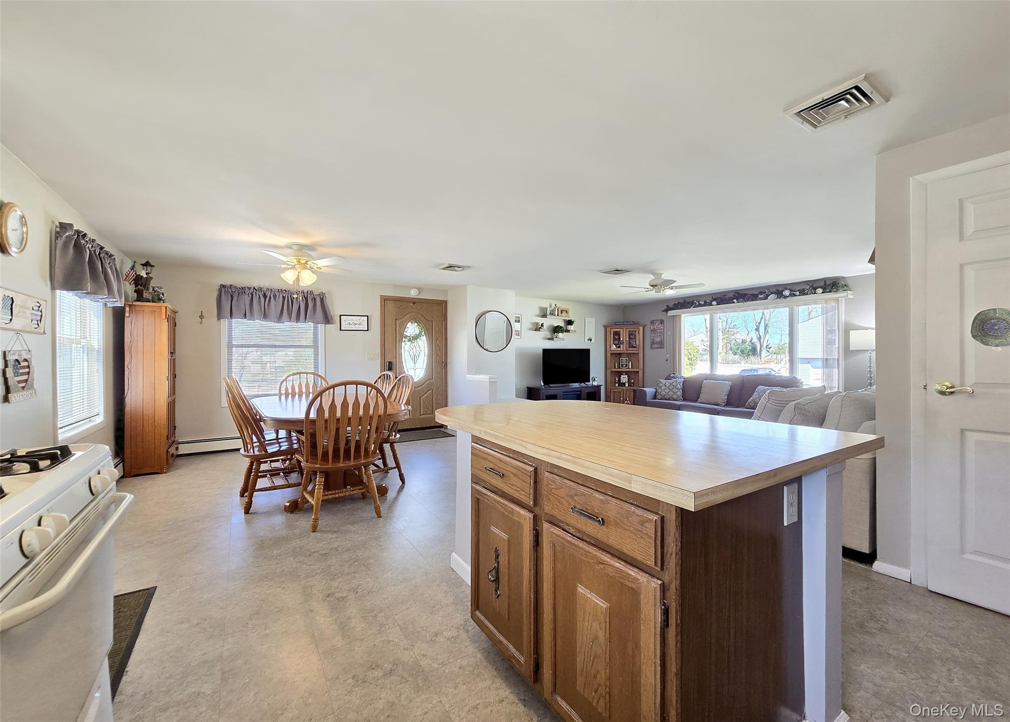 Single Family Webster  Suffolk County, NY 11779, MLS-974981-6