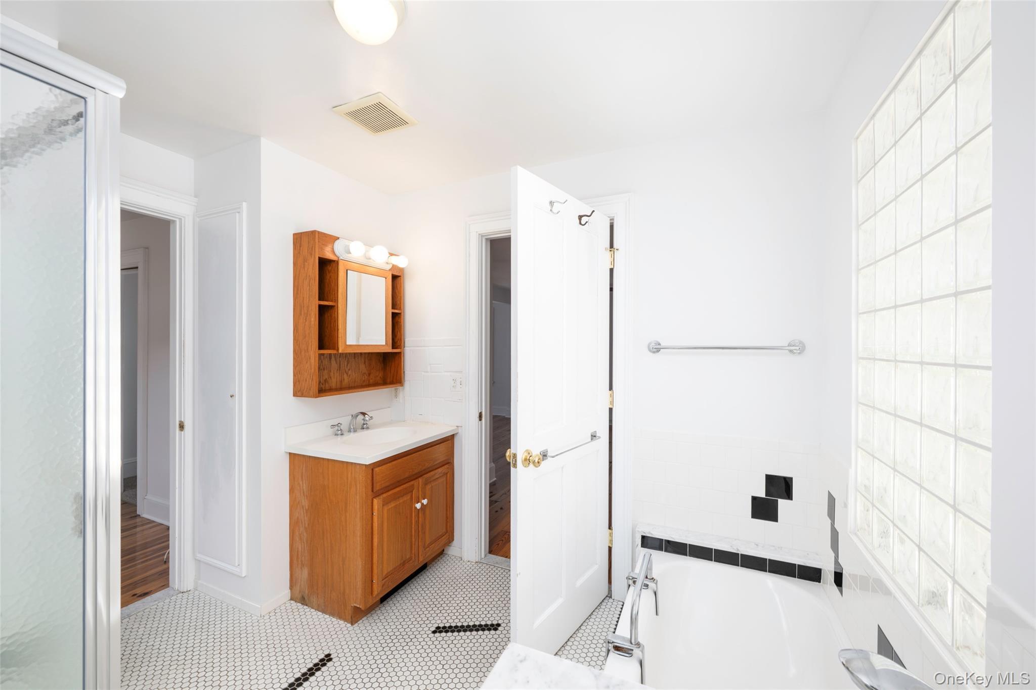 Single Family Chestnut  Dutchess County, NY 12508, MLS-974992-29