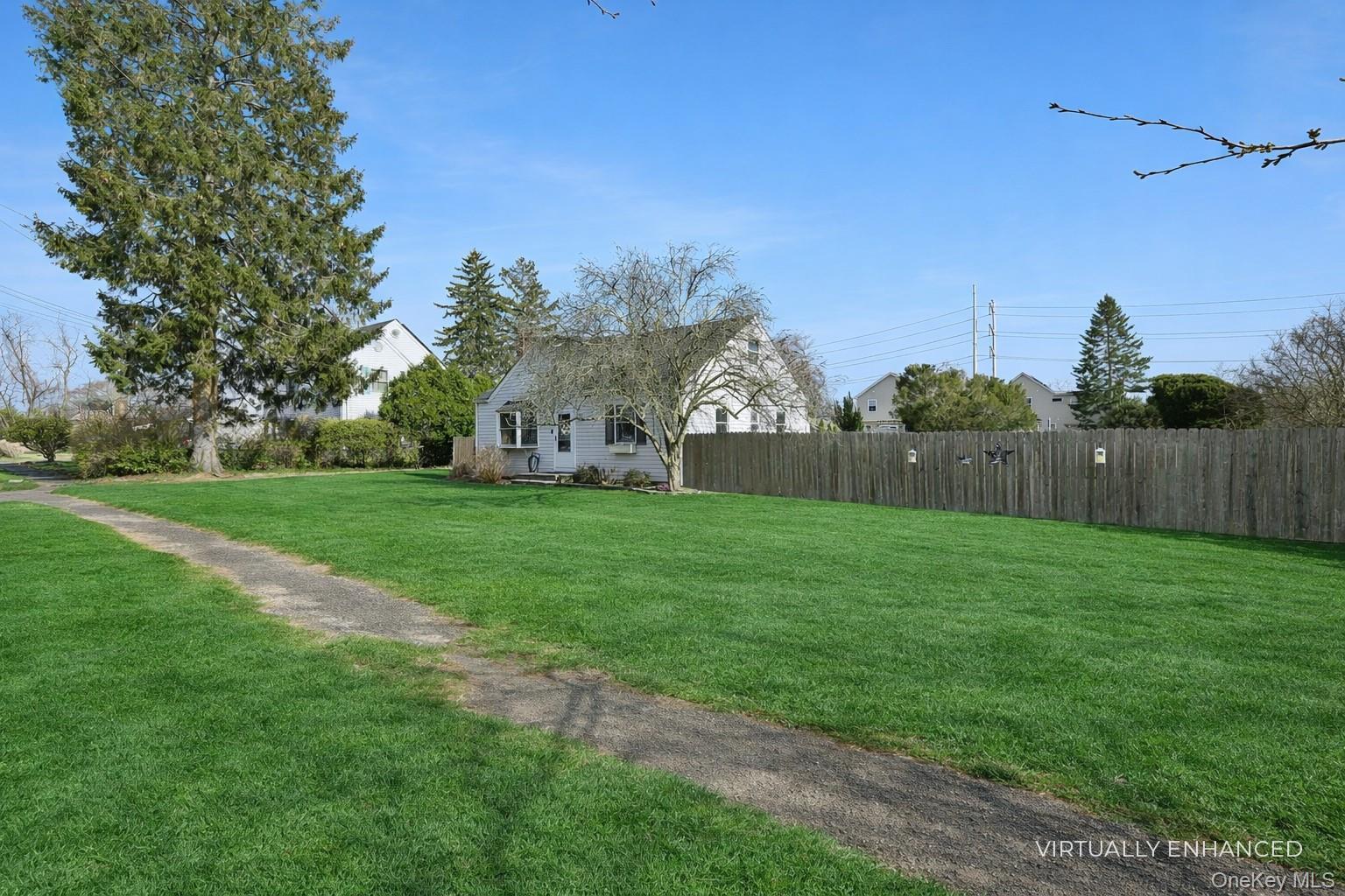 Single Family Smith  Suffolk County, NY 11740, MLS-975011-3