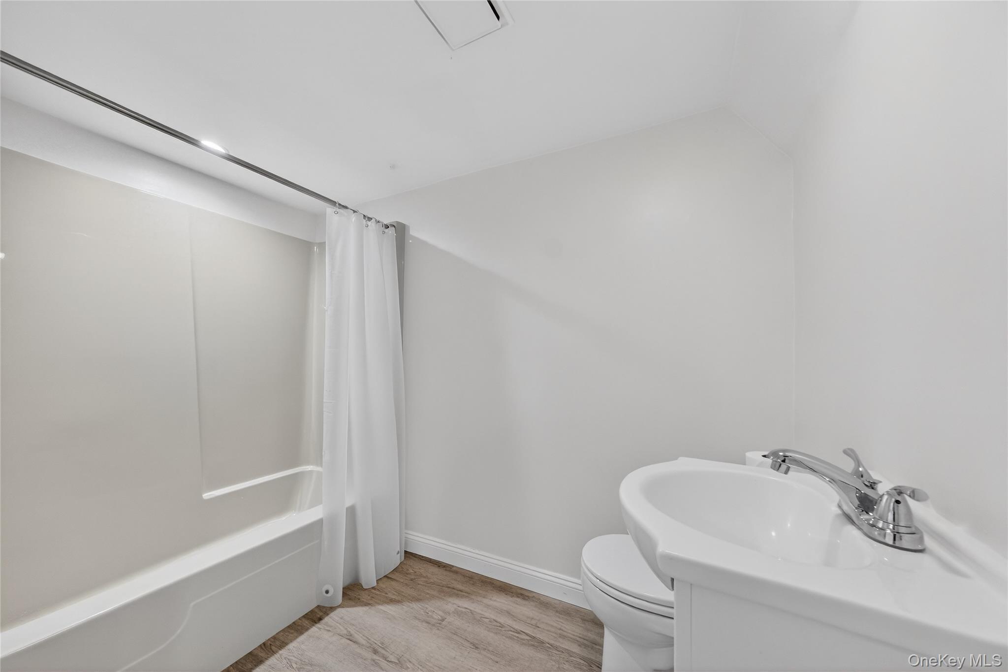 Single Family Fleury  Orange County, NY 12566, MLS-975023-34