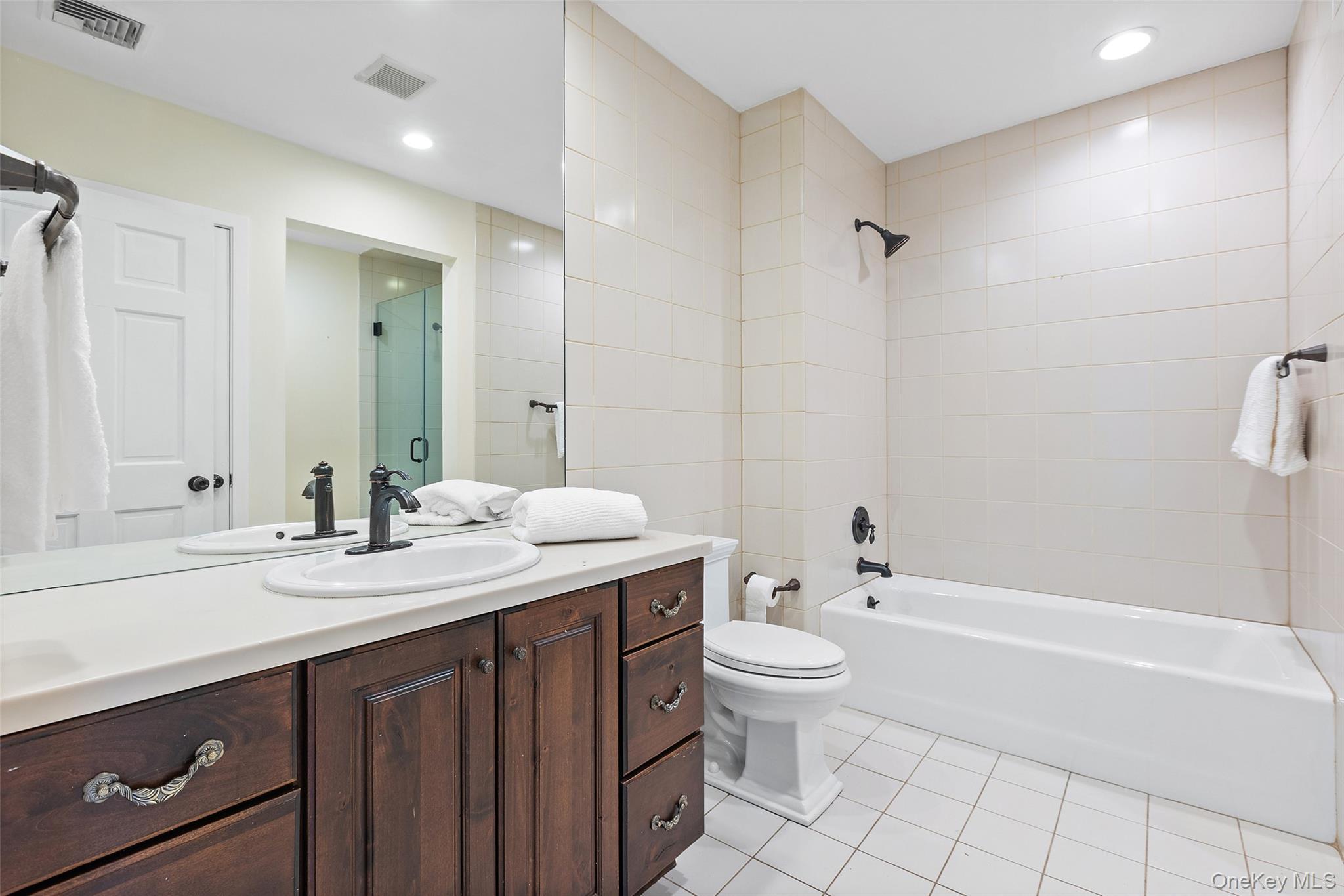 Single Family Huntville  Westchester County, NY 10536, MLS-975039-16