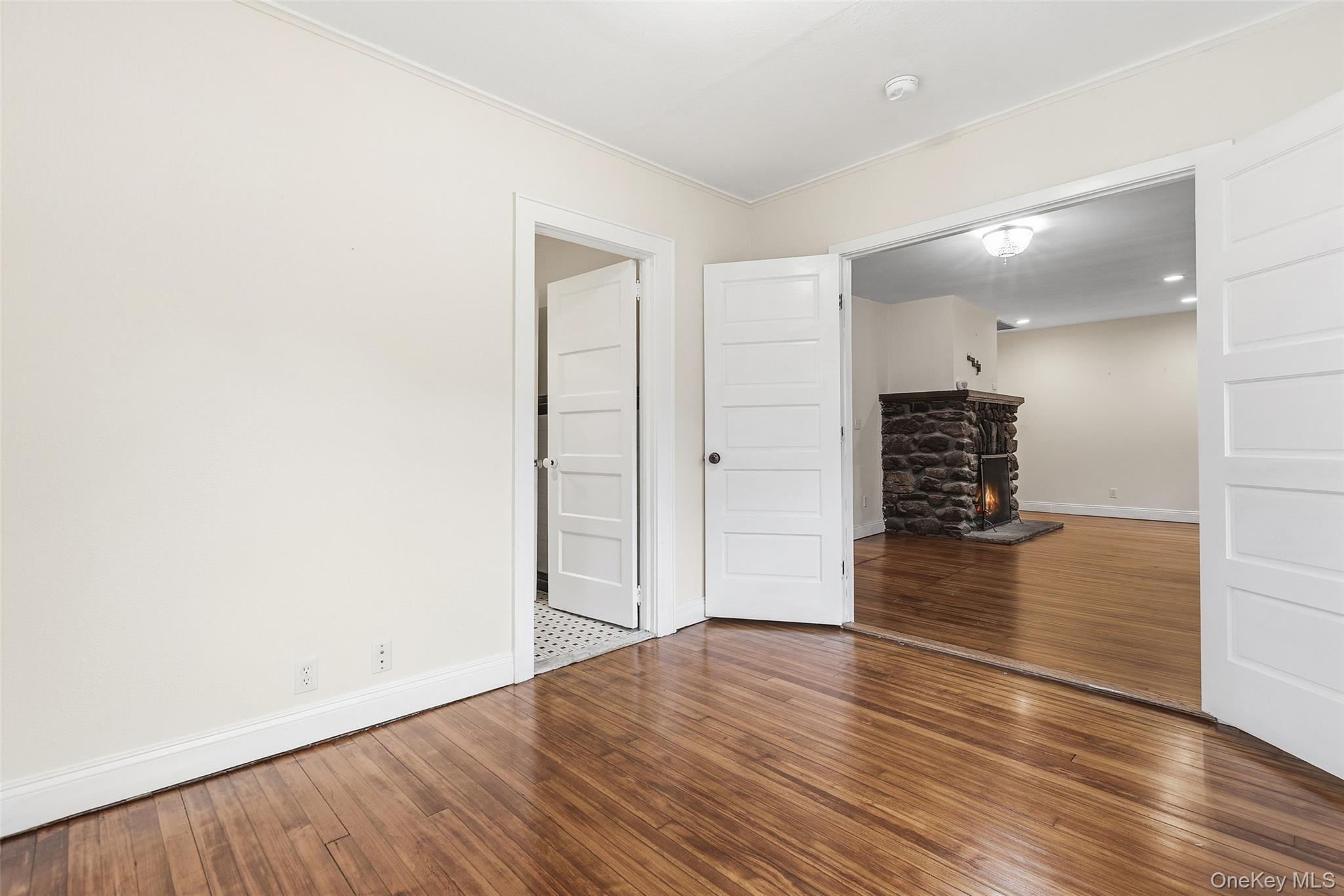 Single Family Huntville  Westchester County, NY 10536, MLS-975039-22